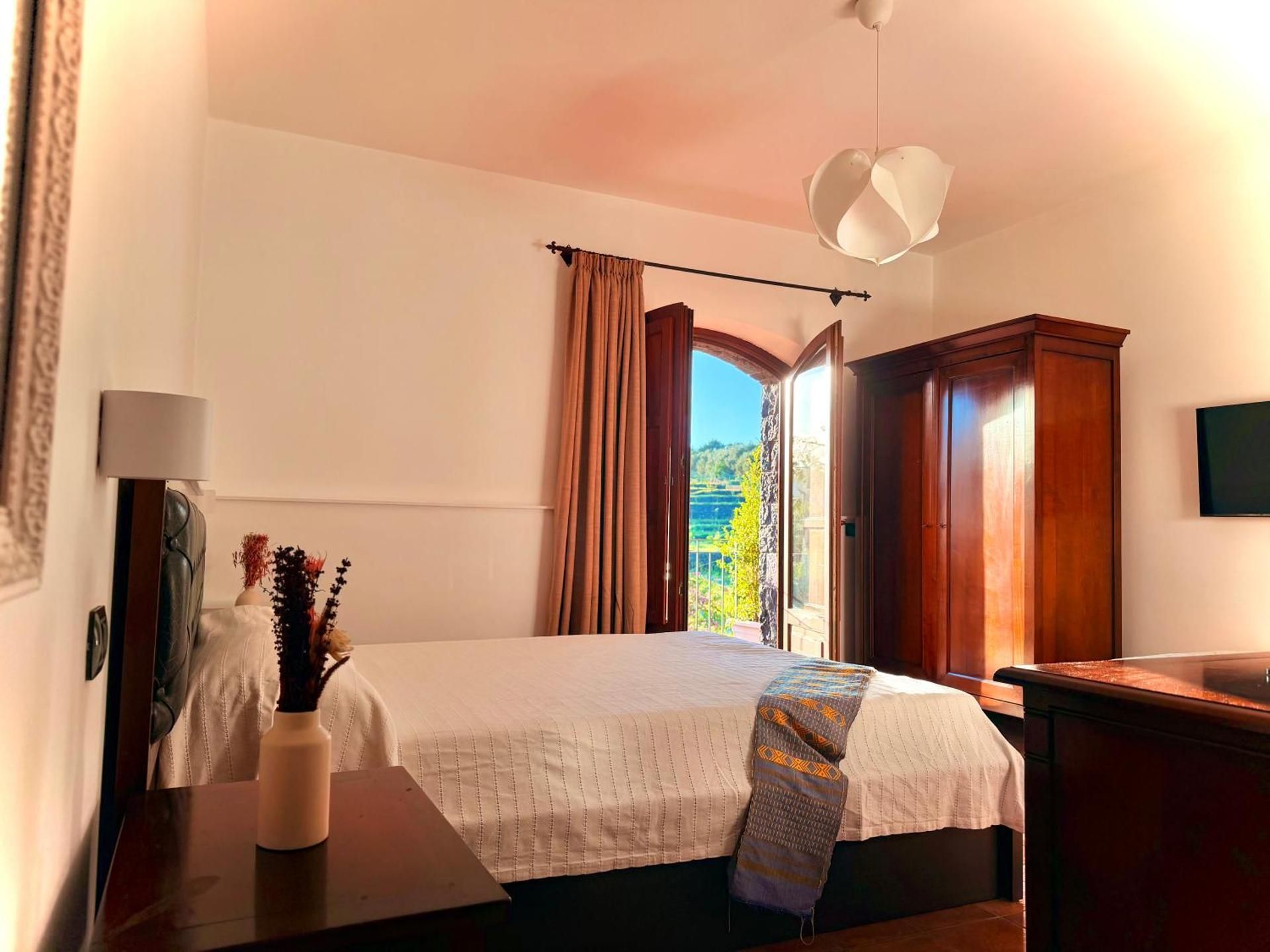 Triple Room with Garden View