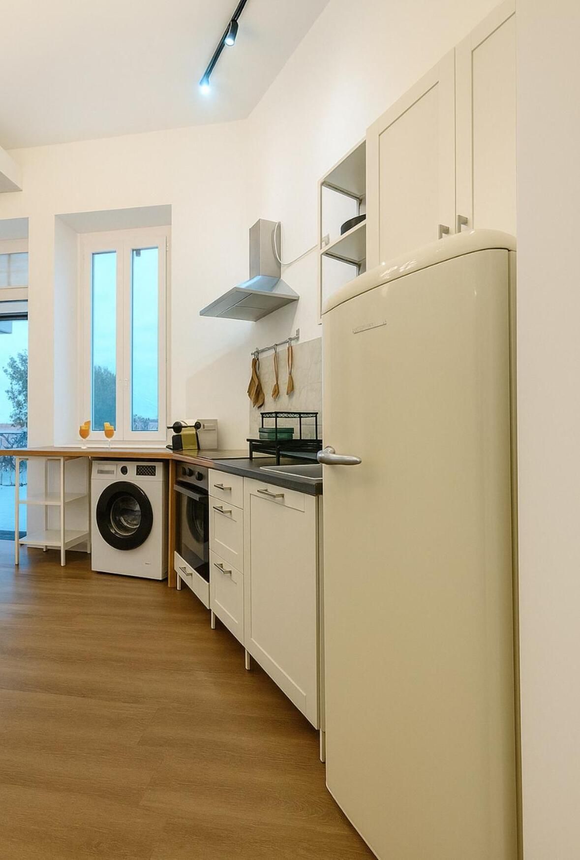 Deluxe Two-Bedroom Apartment with Balcony