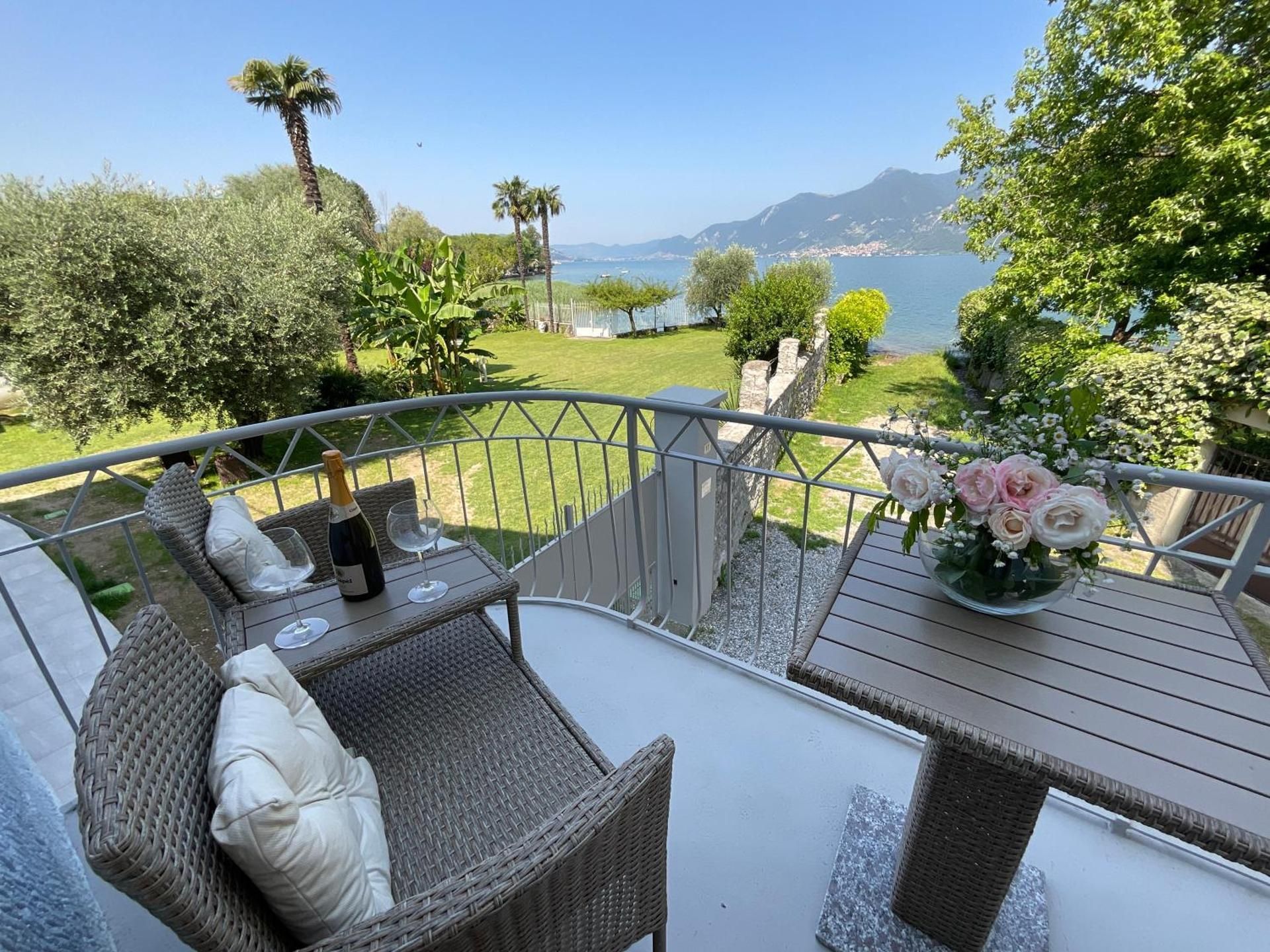 Apartment with Balcony