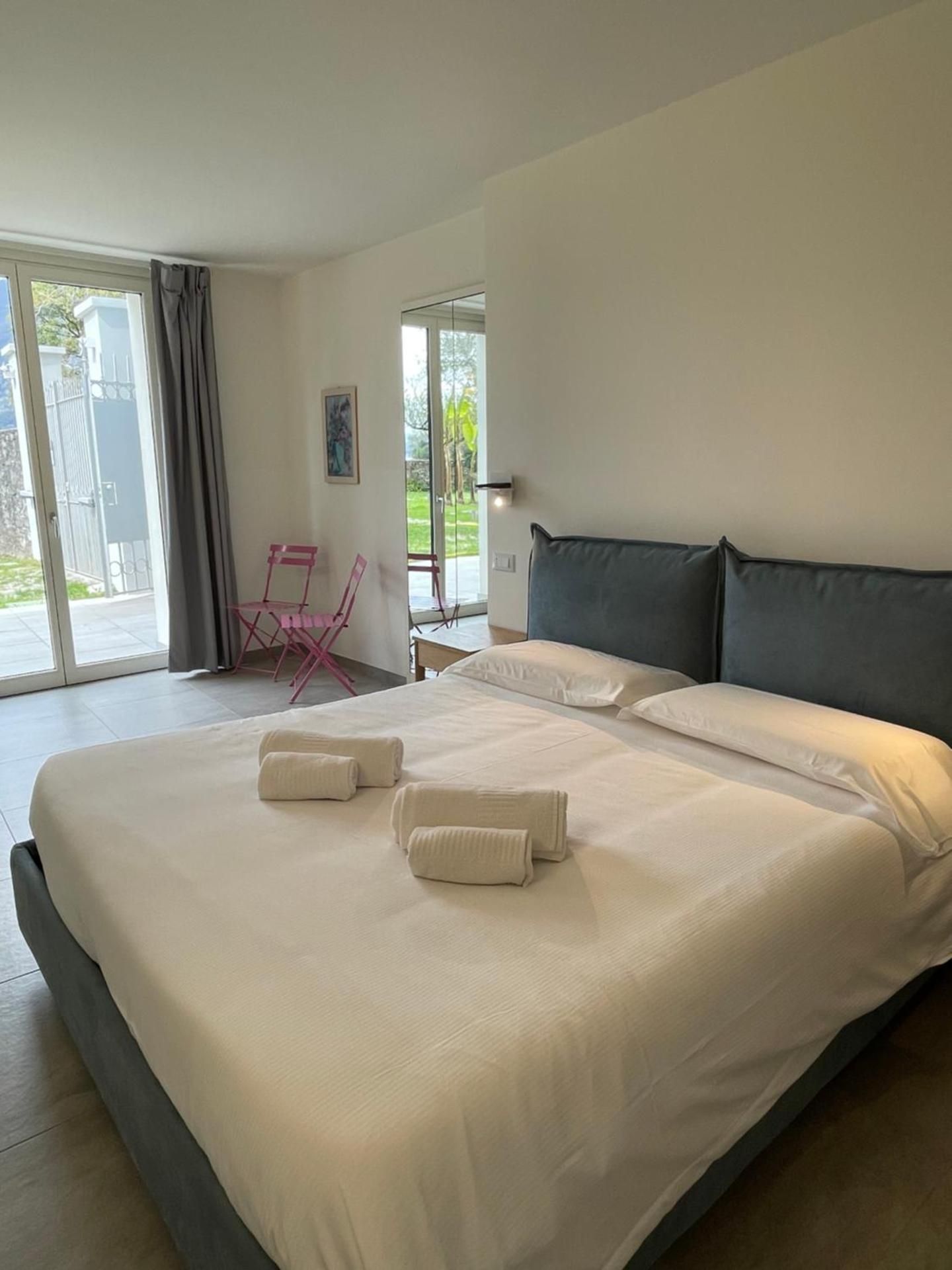 Three-Bedroom Apartment with Garden - Split Level