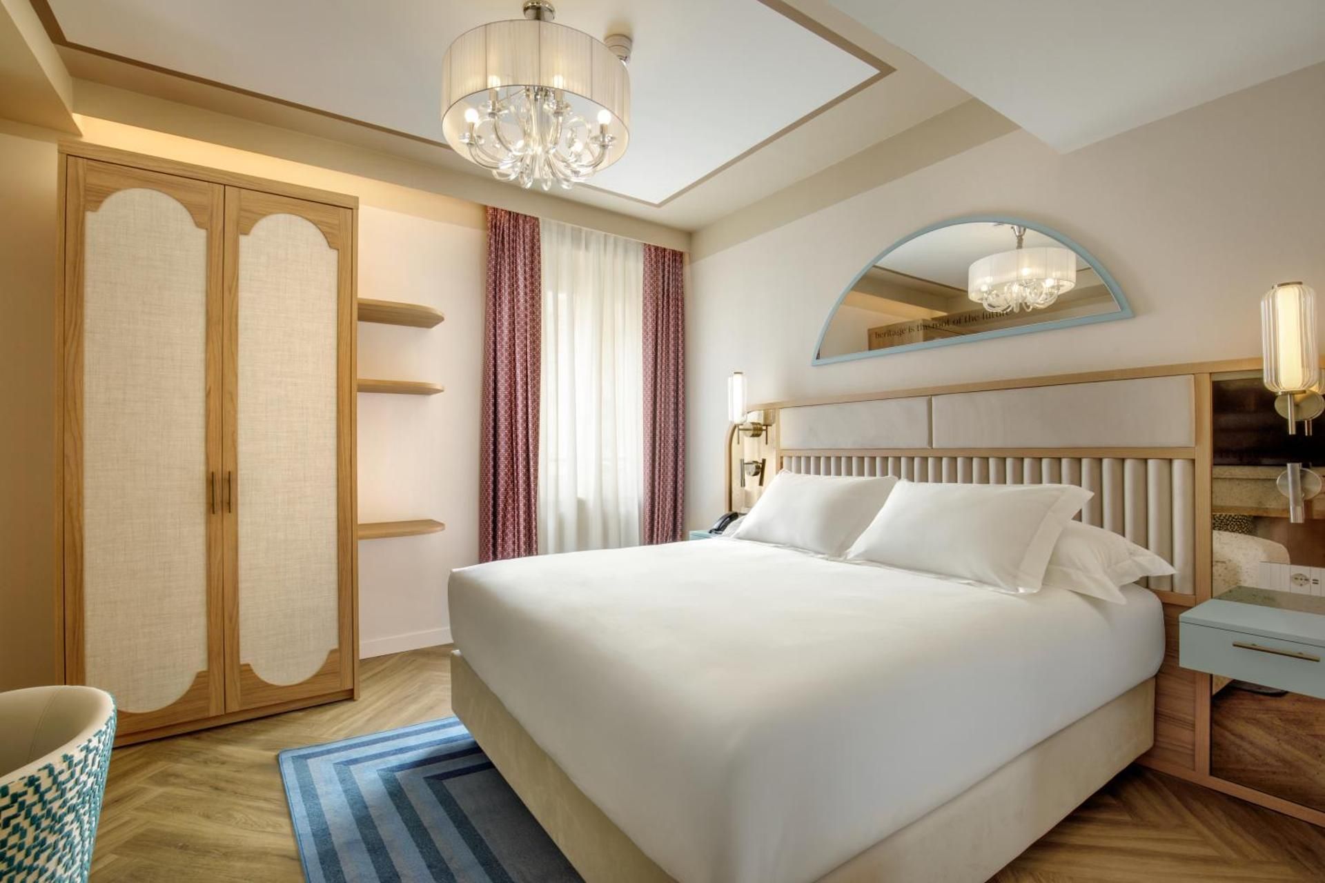 King Guest Room