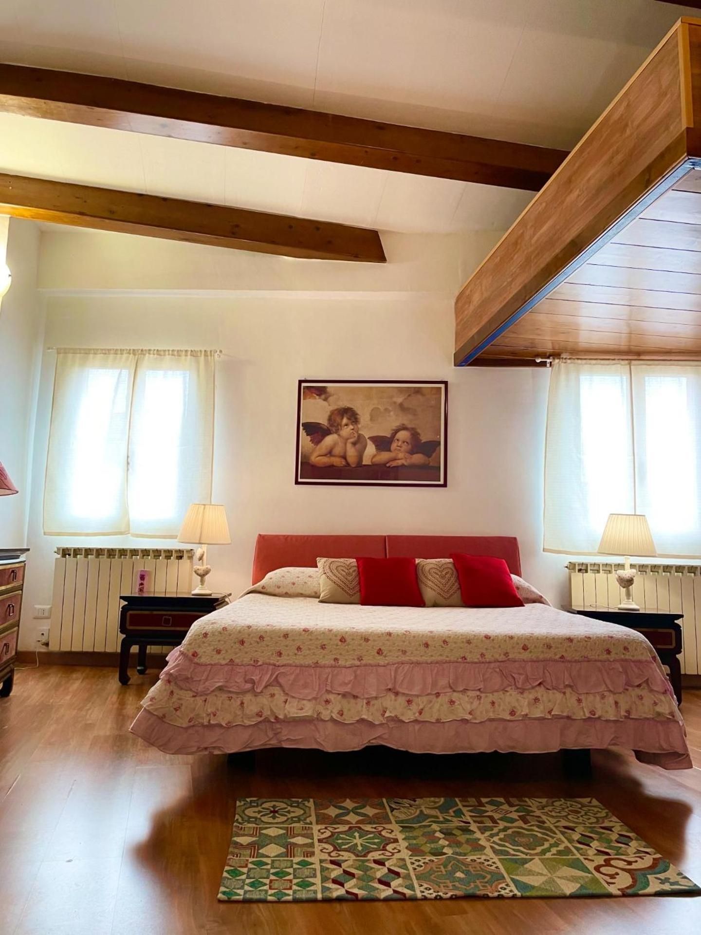 Quadruple Room with Private Bathroom