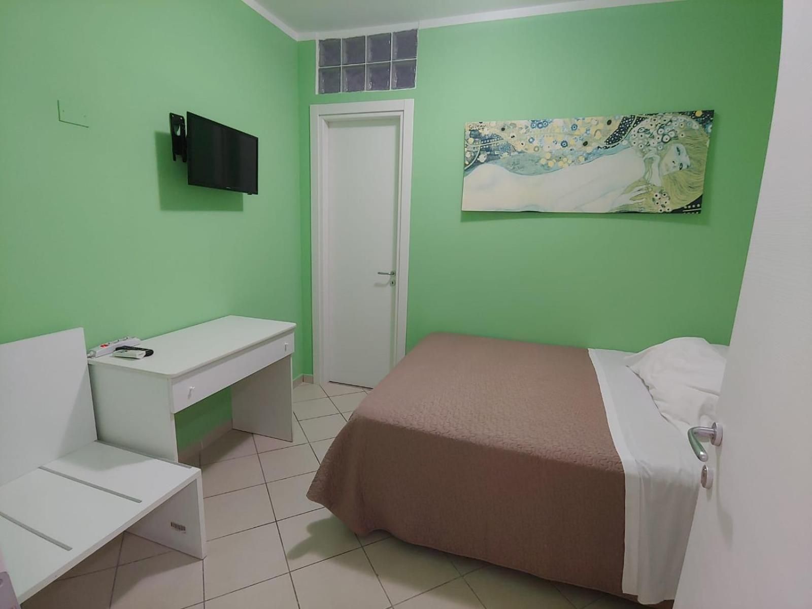Single Room - Basement