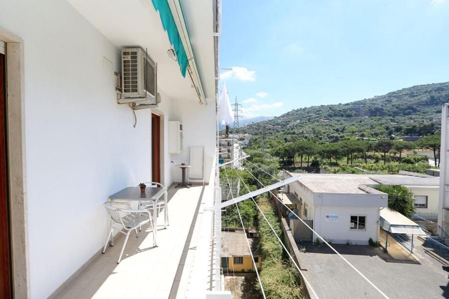 Two-Bedroom Deluxe Apartment with Balcony