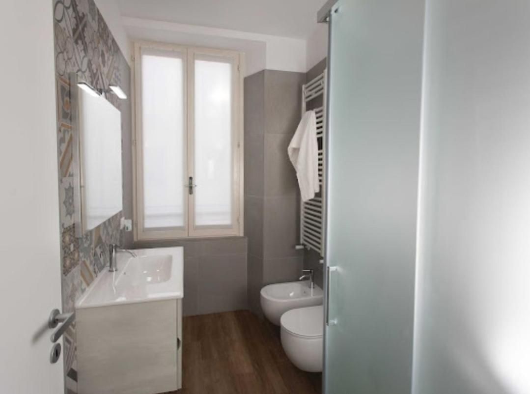 Max Rooms Bergamo Quadruple Room with Private Bathroom 3