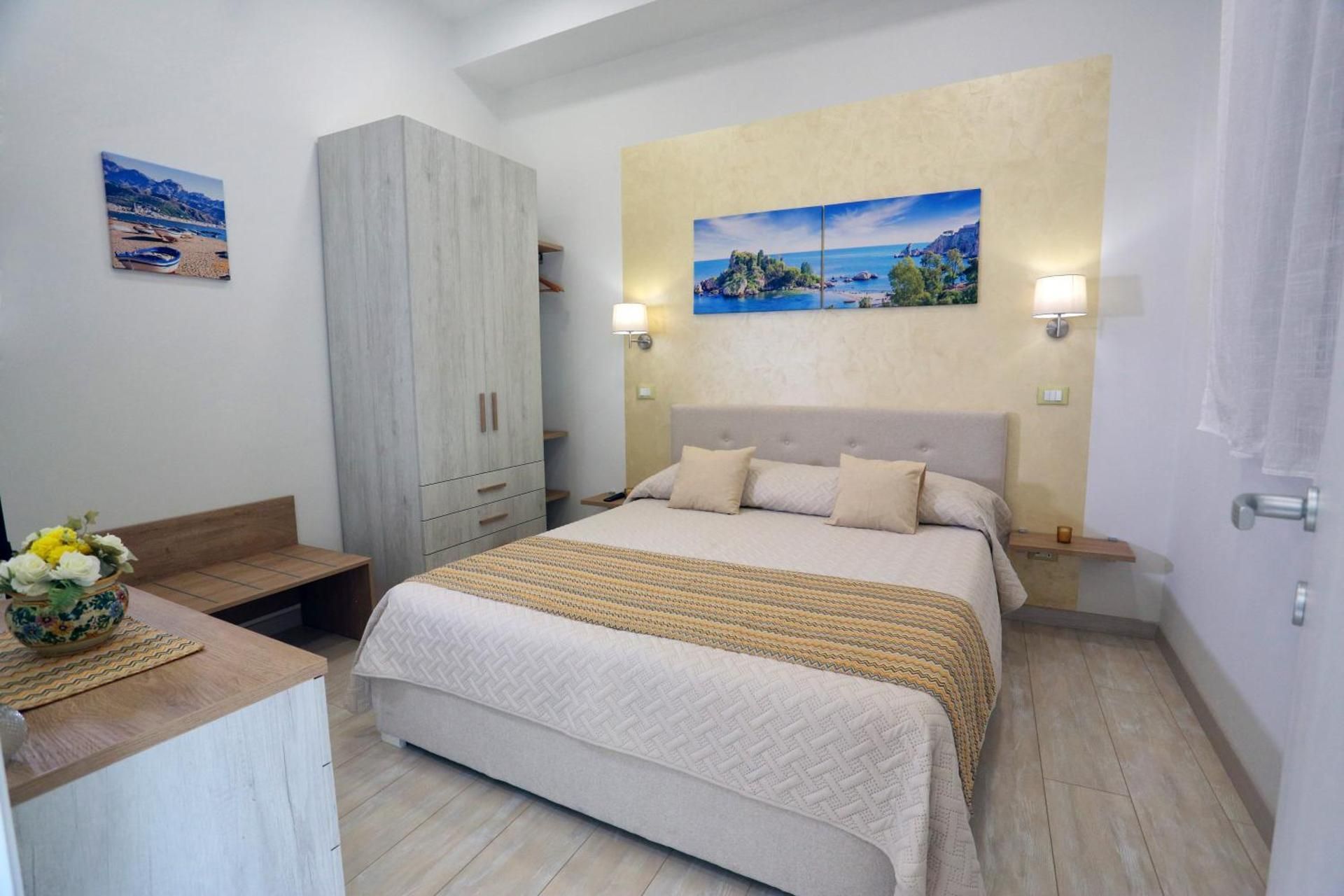 One-Bedroom Apartment with Balcony