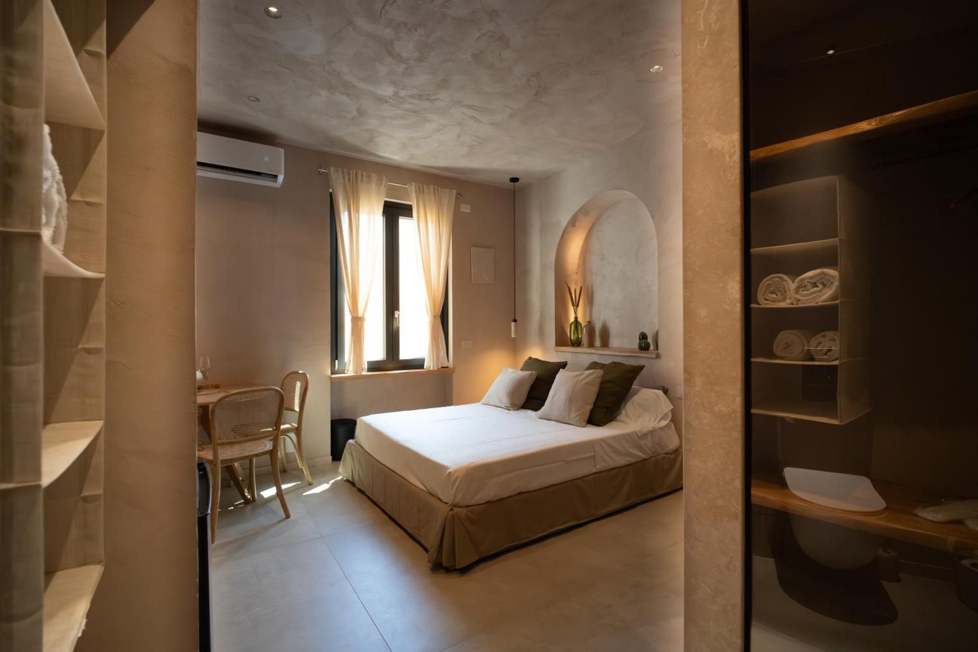 One-Bedroom Premier Apartment