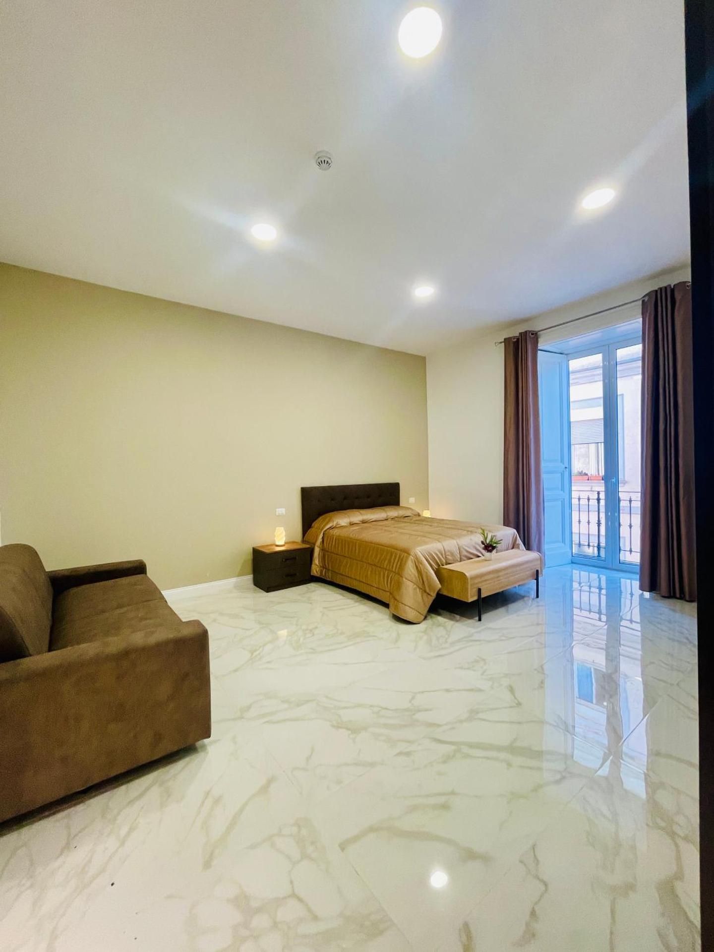 Nerisa home Quadruple Room with Balcony 2