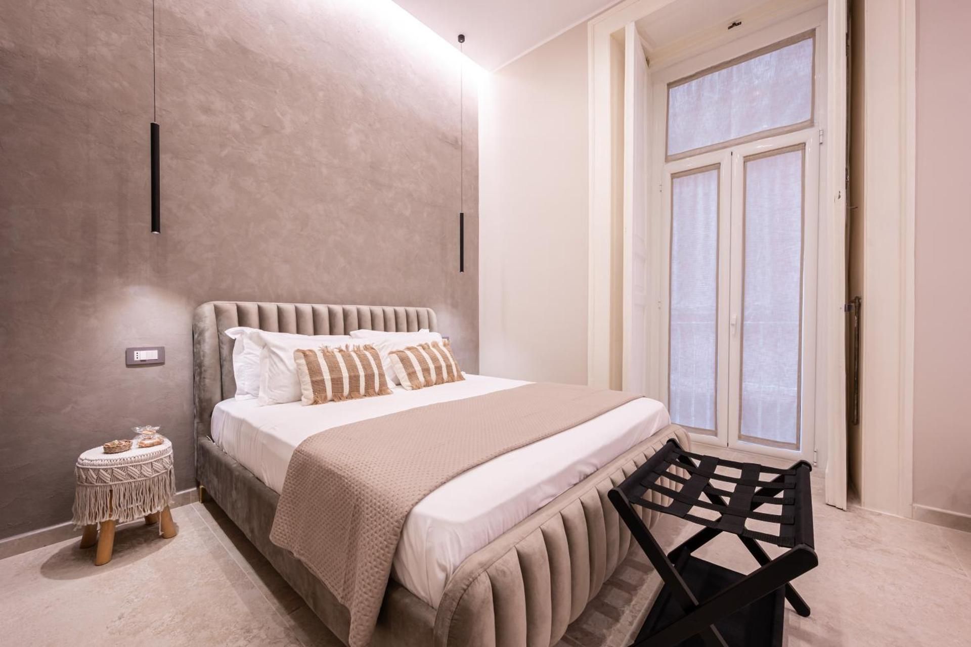 Queen Room with Spa Bath