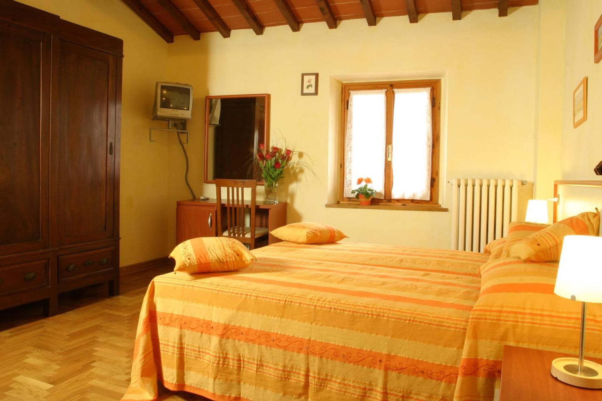 Il Colombaino Standard Double Room with Shared Bathroom 2