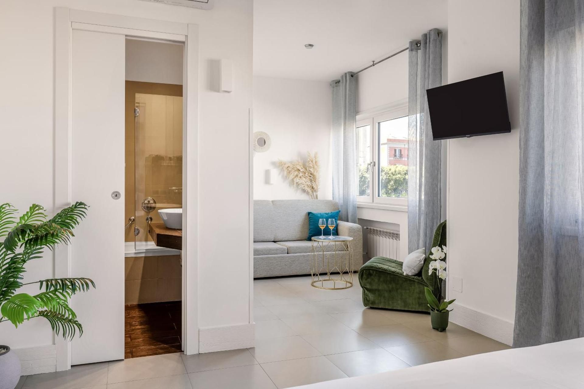 Quadruple Room with Sea View