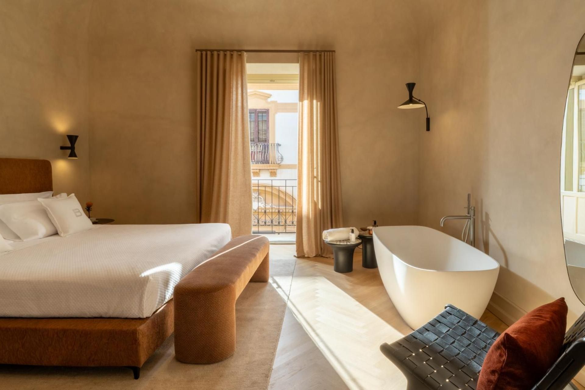 Deluxe Double Room with Bath