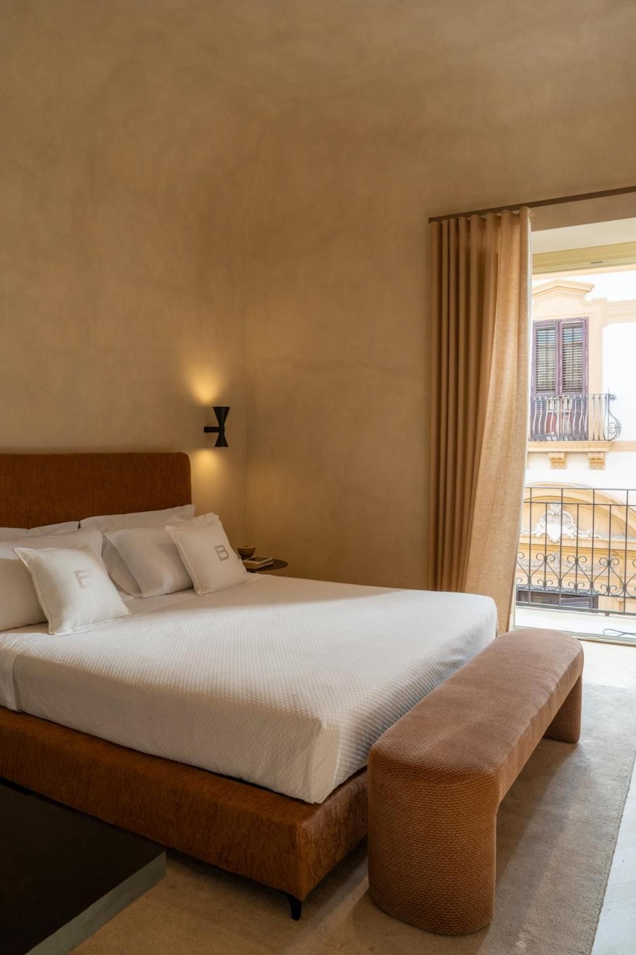 Deluxe Double Room with Bath