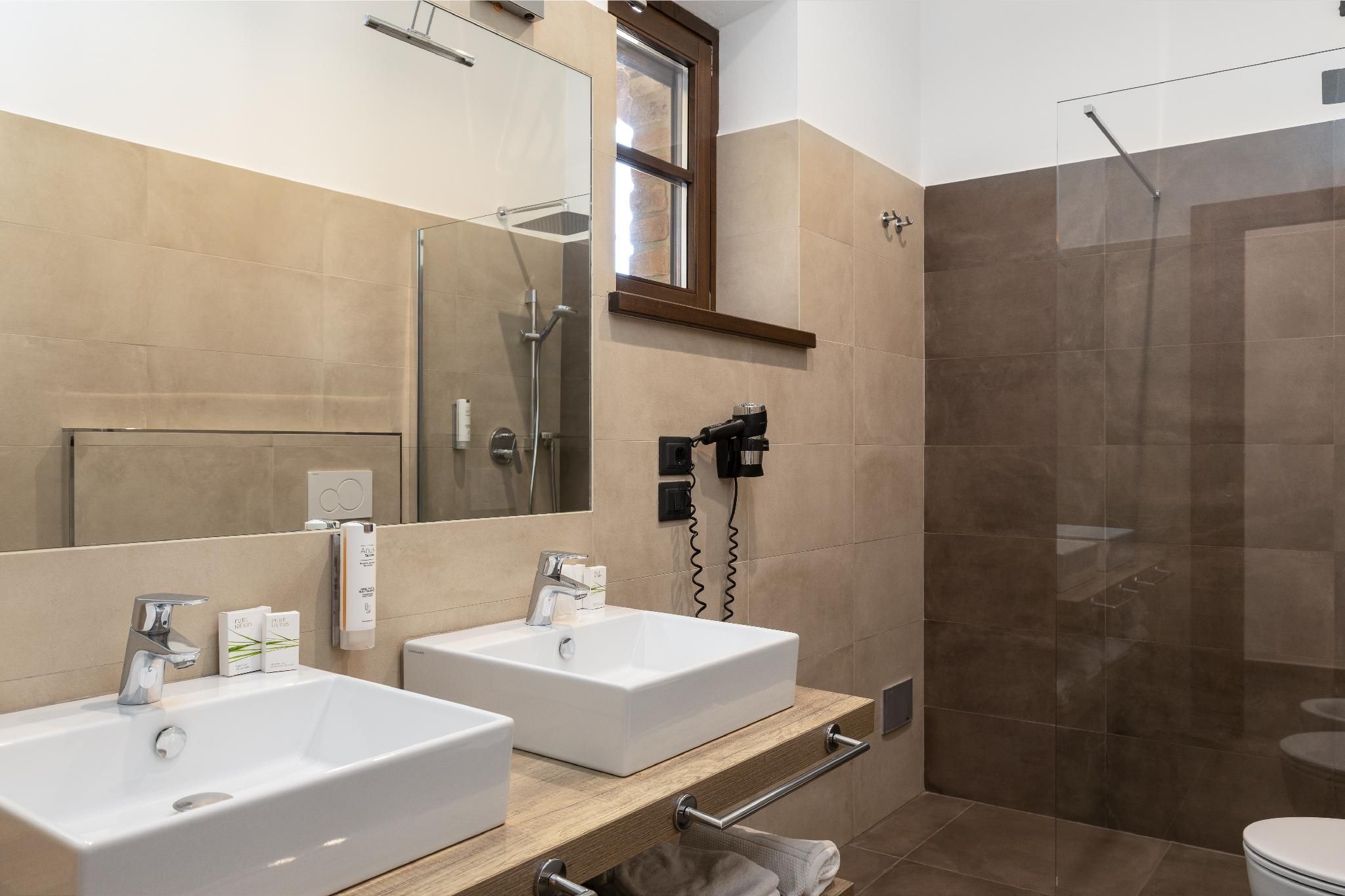 Terra Antica Tuscany Living Superior Apartment with Views 3