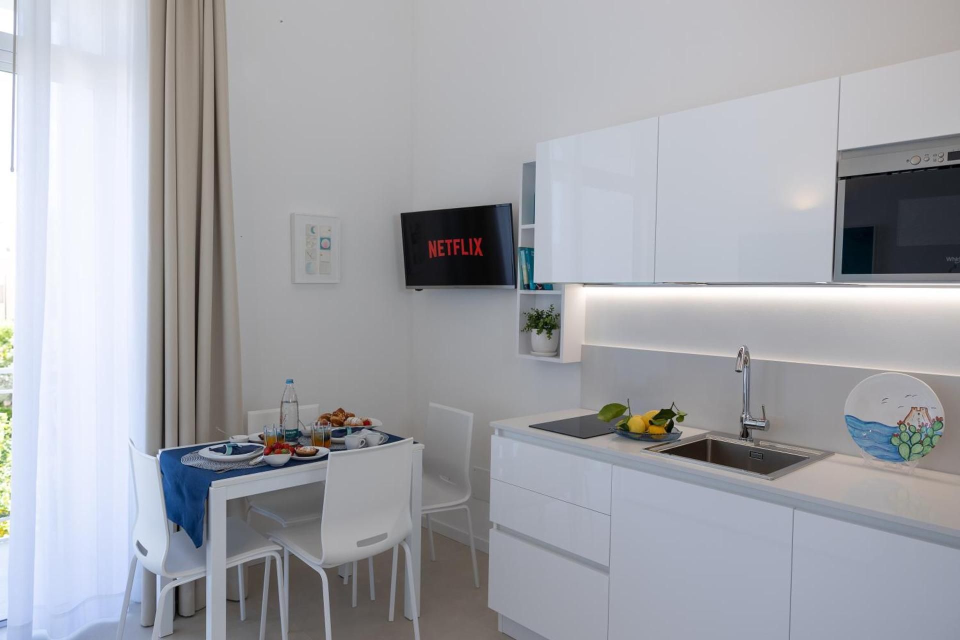 Studio Apartment with Balcony