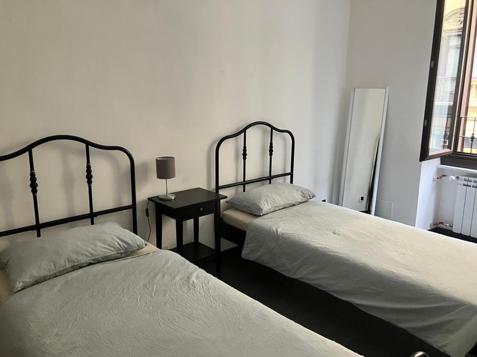 Twin Room with Shared Toilet