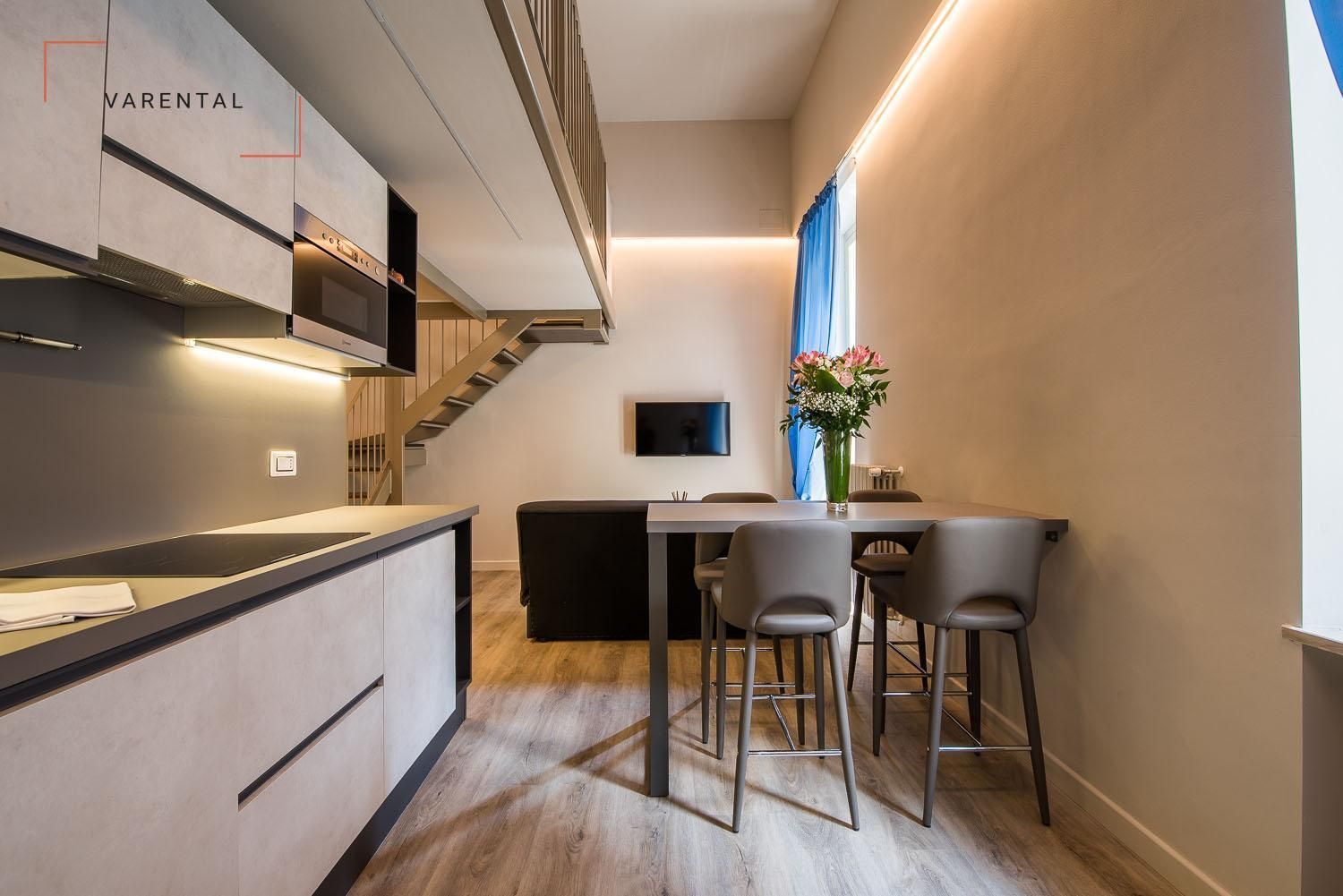 Carlina APT-6