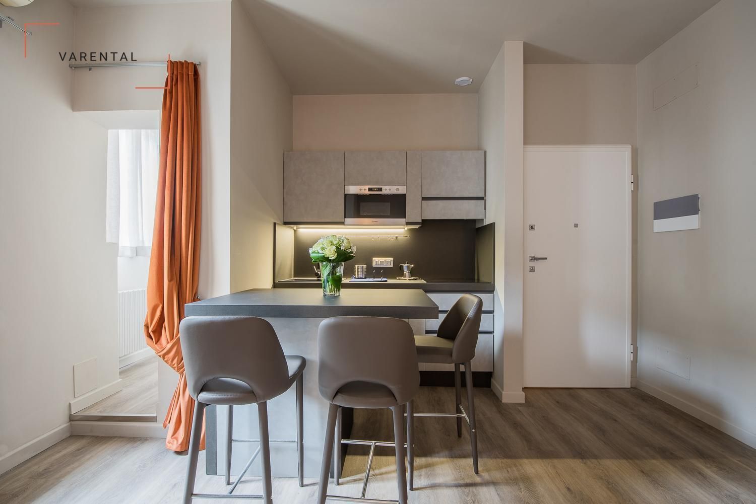 Carlina APT-12