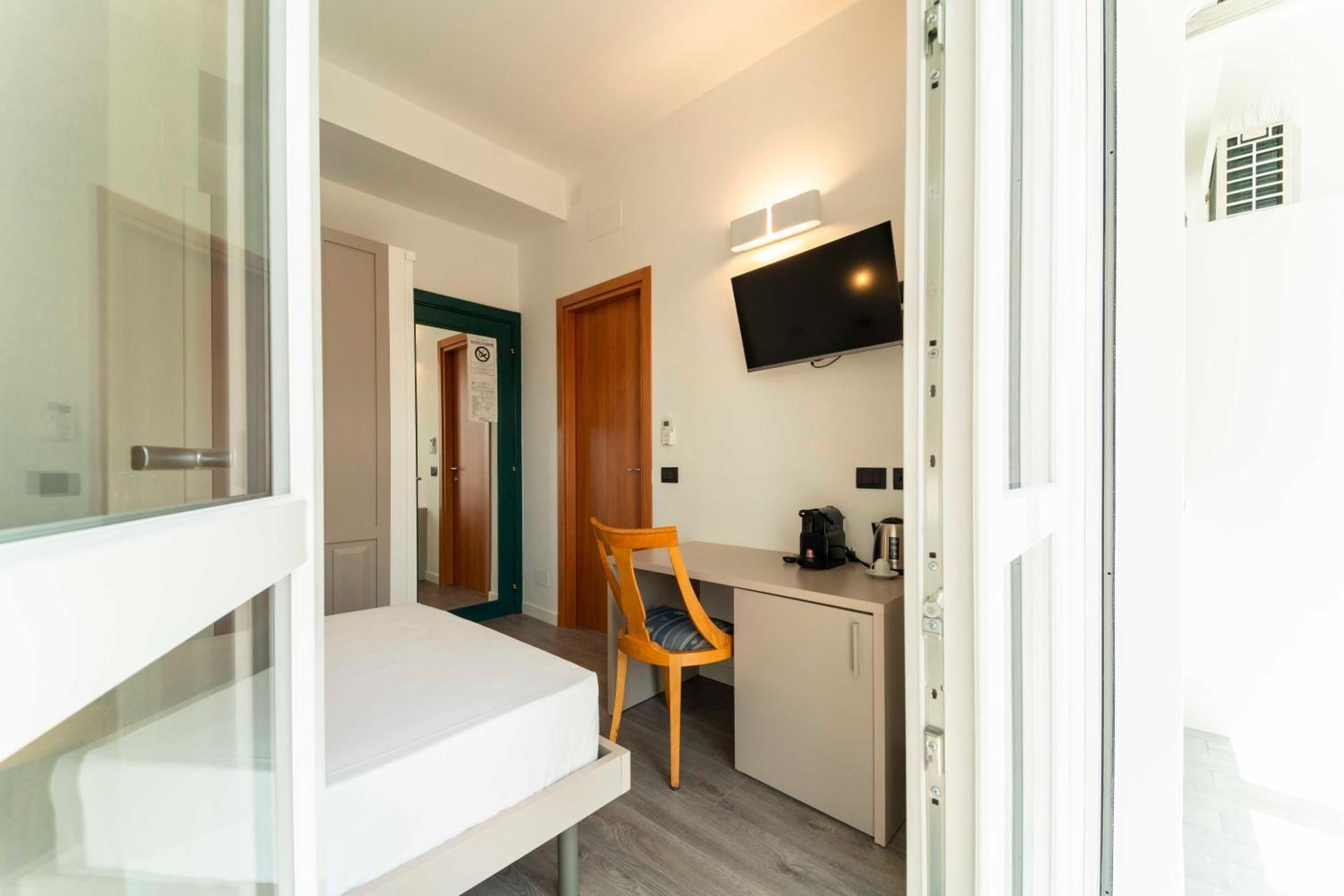 Single Room with Private Bathroom