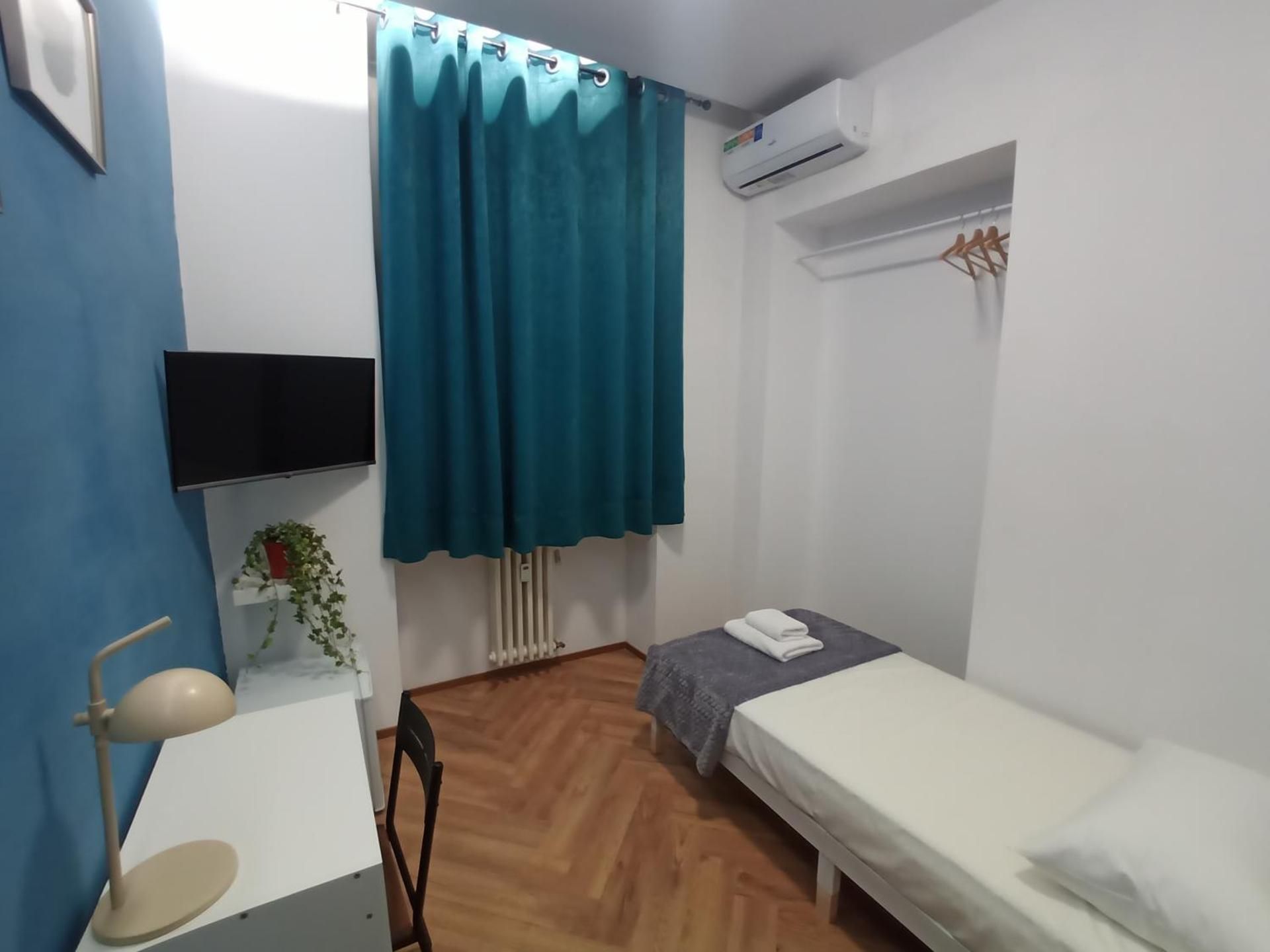 Single Room with Private Bathroom