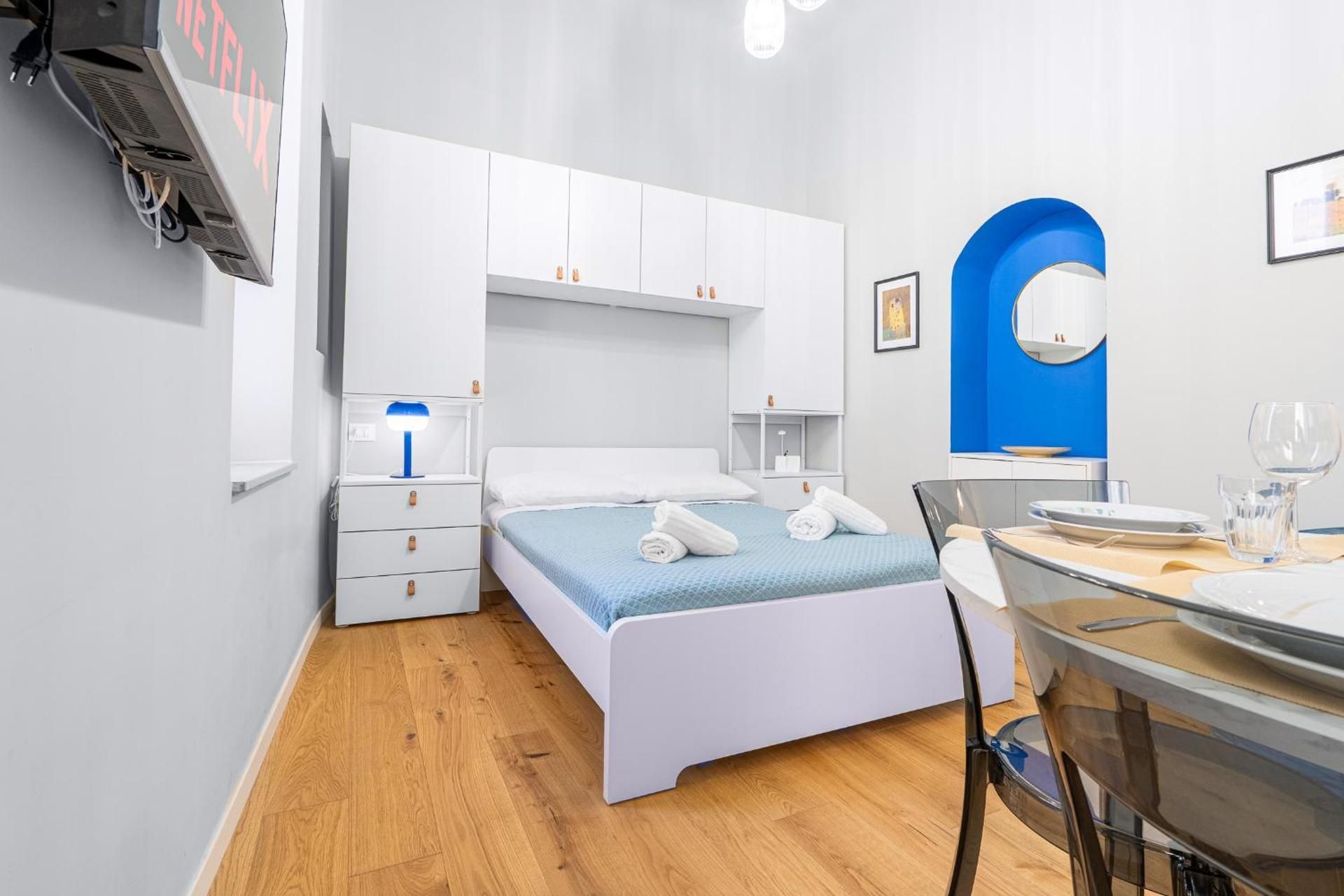 Studio Apartment