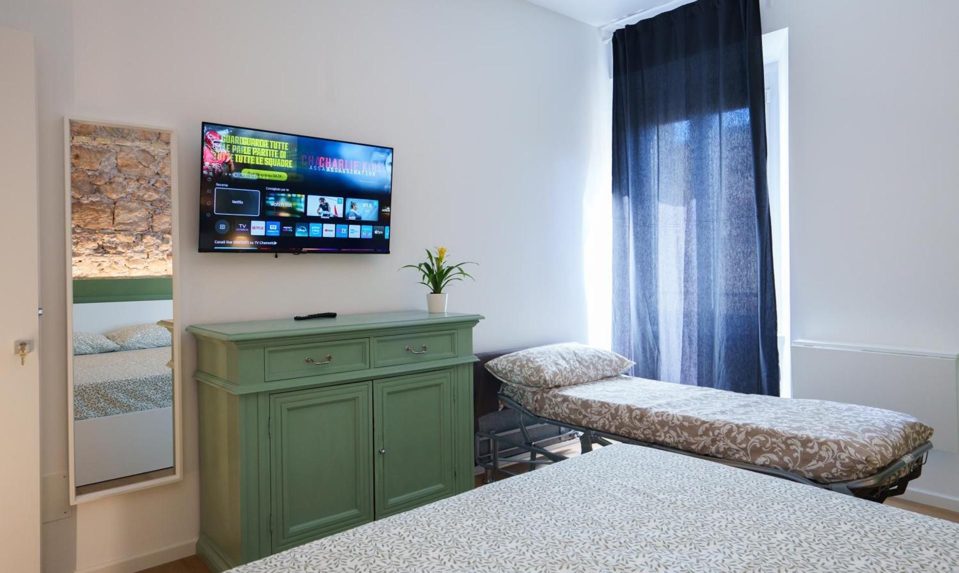 Triple Room with Private Bathroom