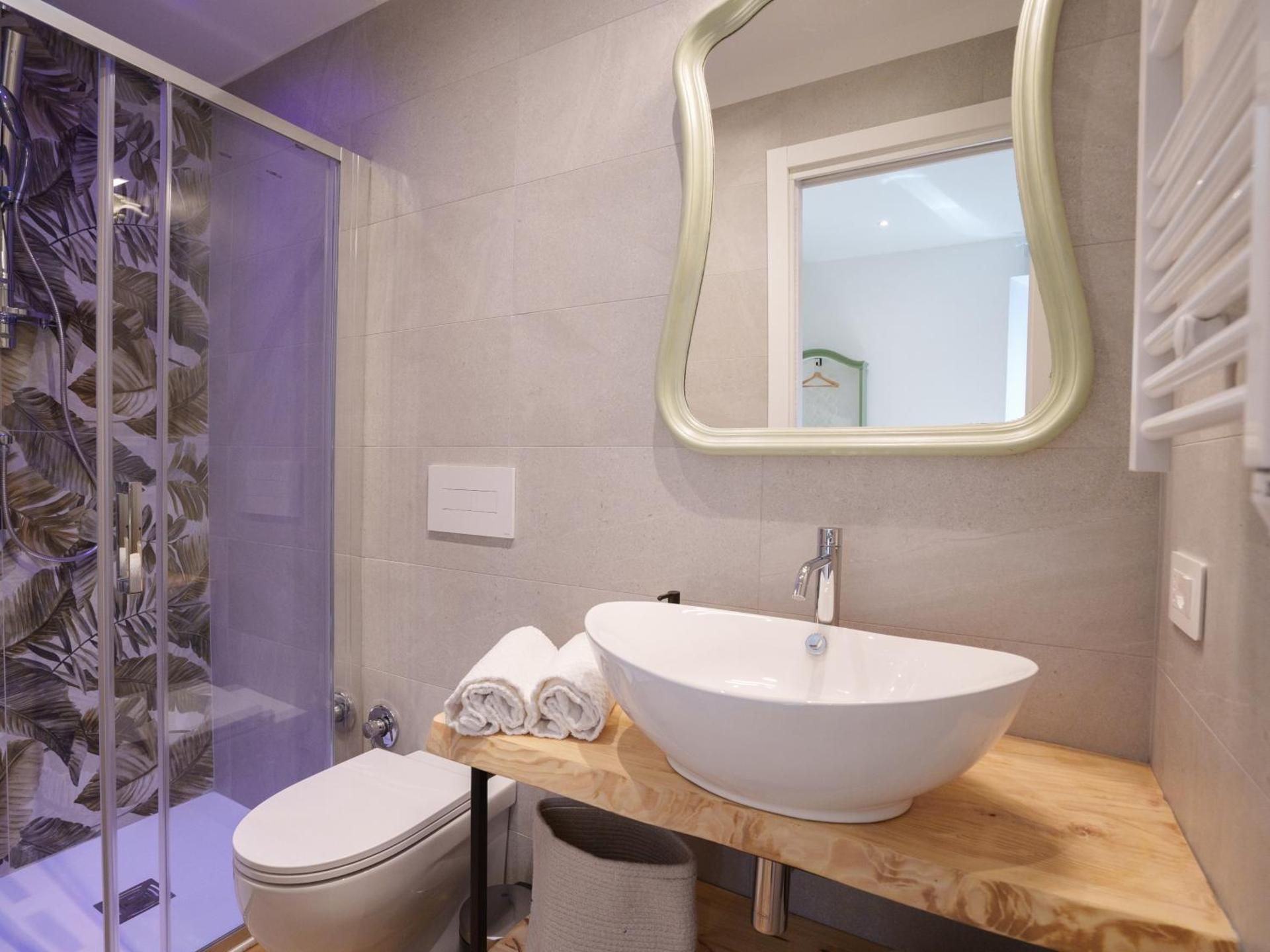 Triple Room with Private Bathroom