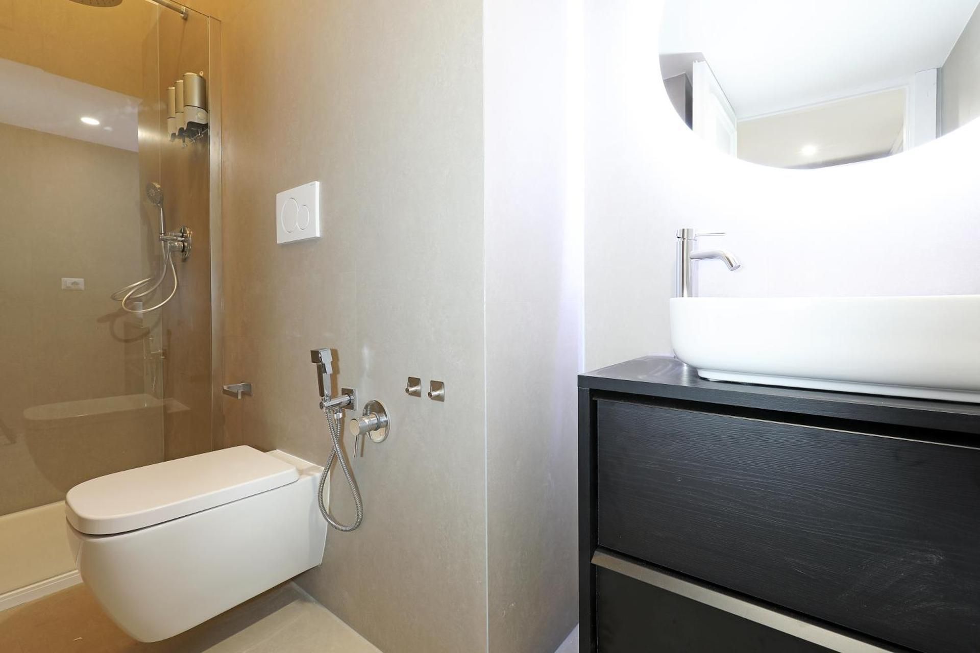 LC GrandTour Liberta Standard King Room 3