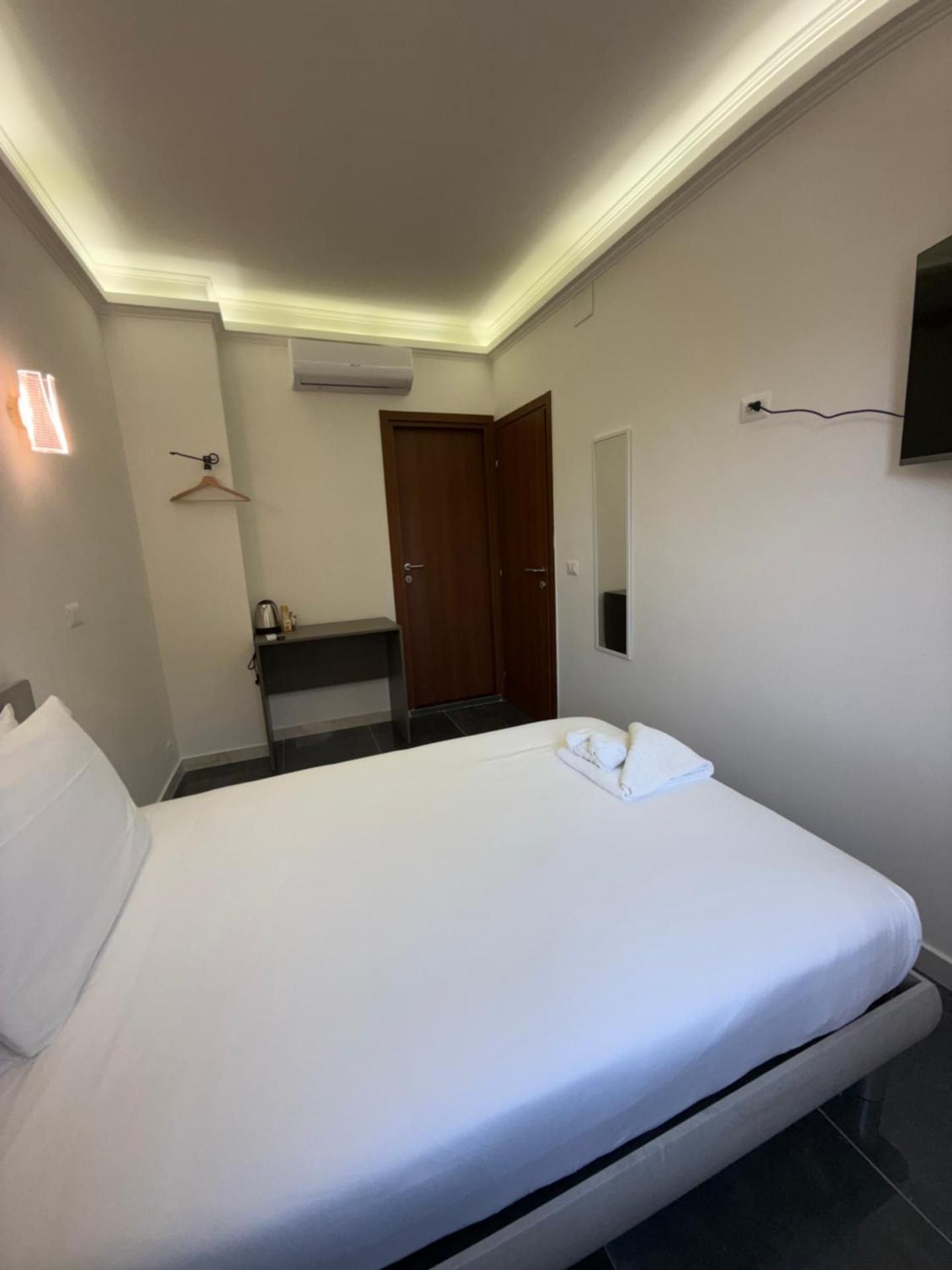 Single Room with Private Bathroom