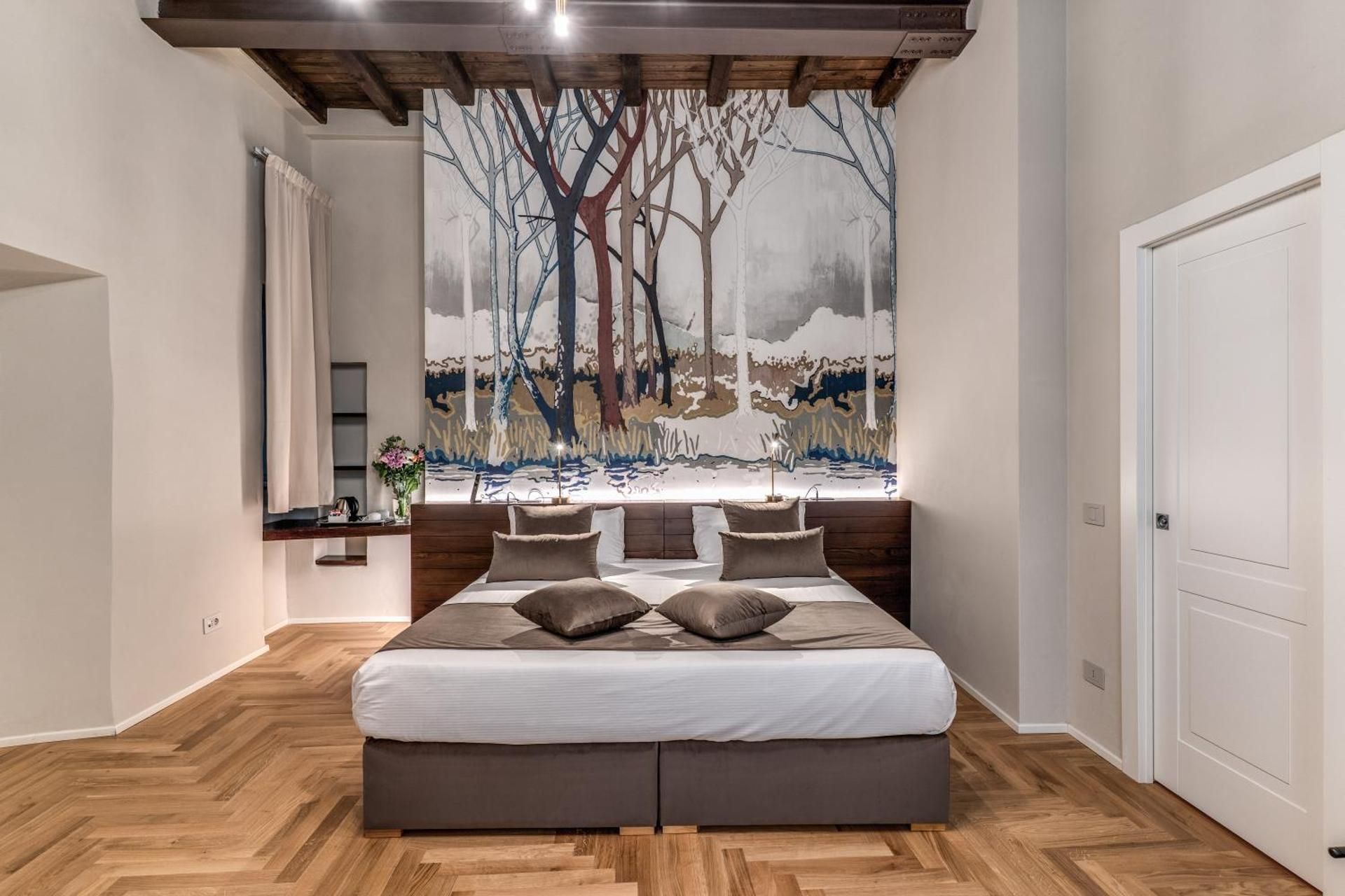 Triple with Bathtub 3rd Floor