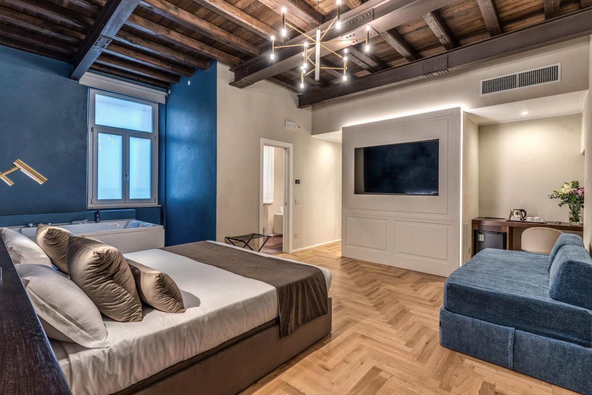 AGH Pantheon Quadruple with Whirlpool Tub 4th Floor 2