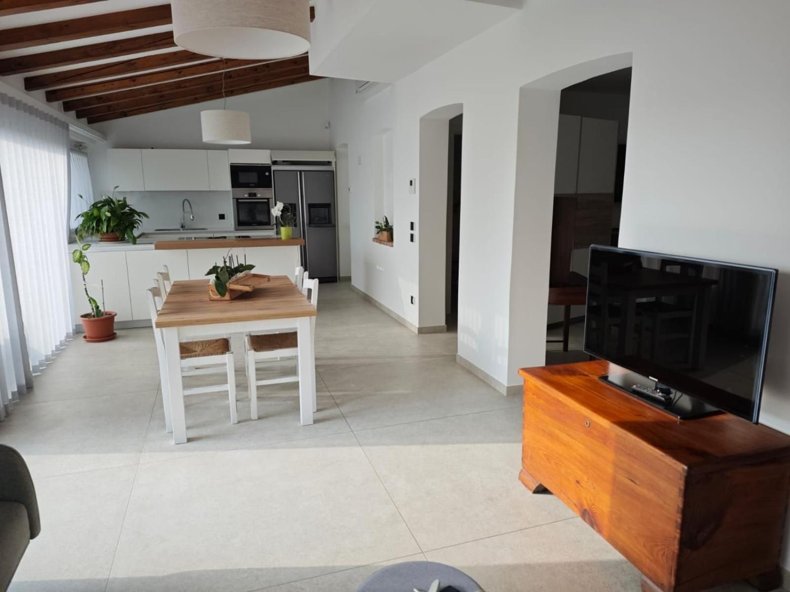 Studio Apartment with King Bed