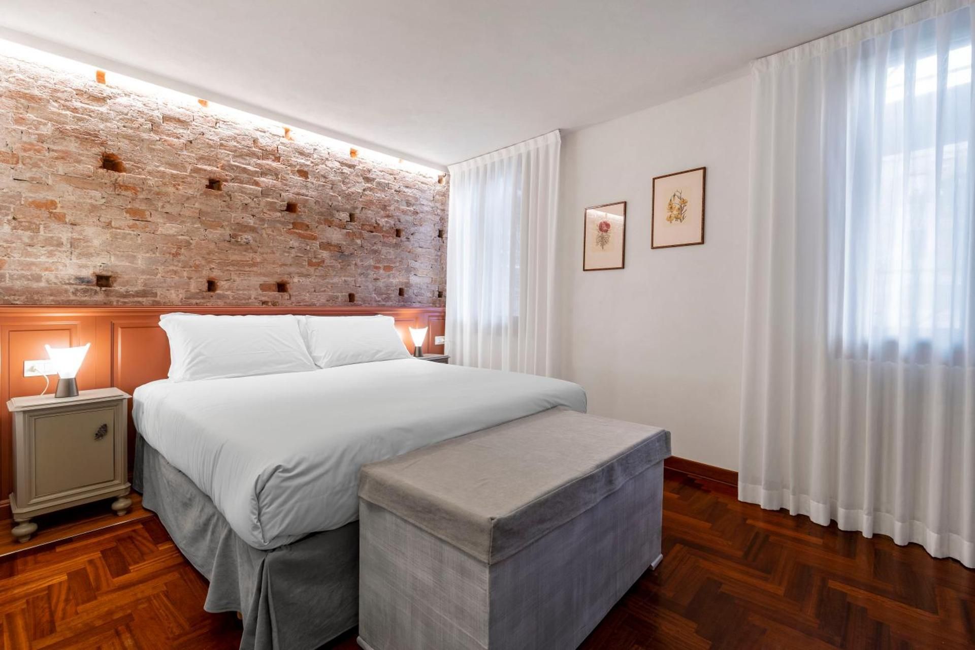 San Silvestro House Three-Bedroom Apartment