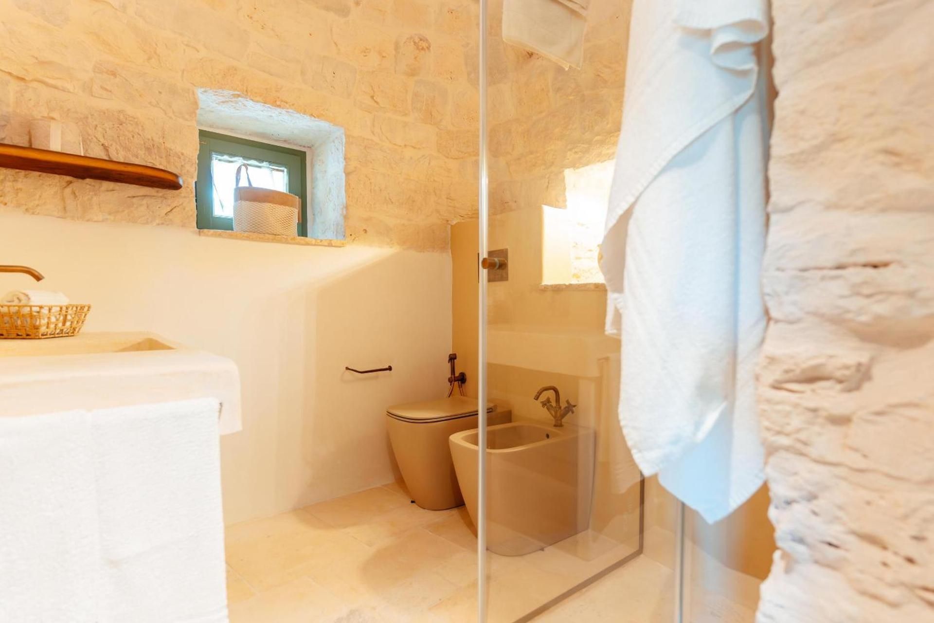 Trulli e Frasche Family Room with Private Bathroom 3