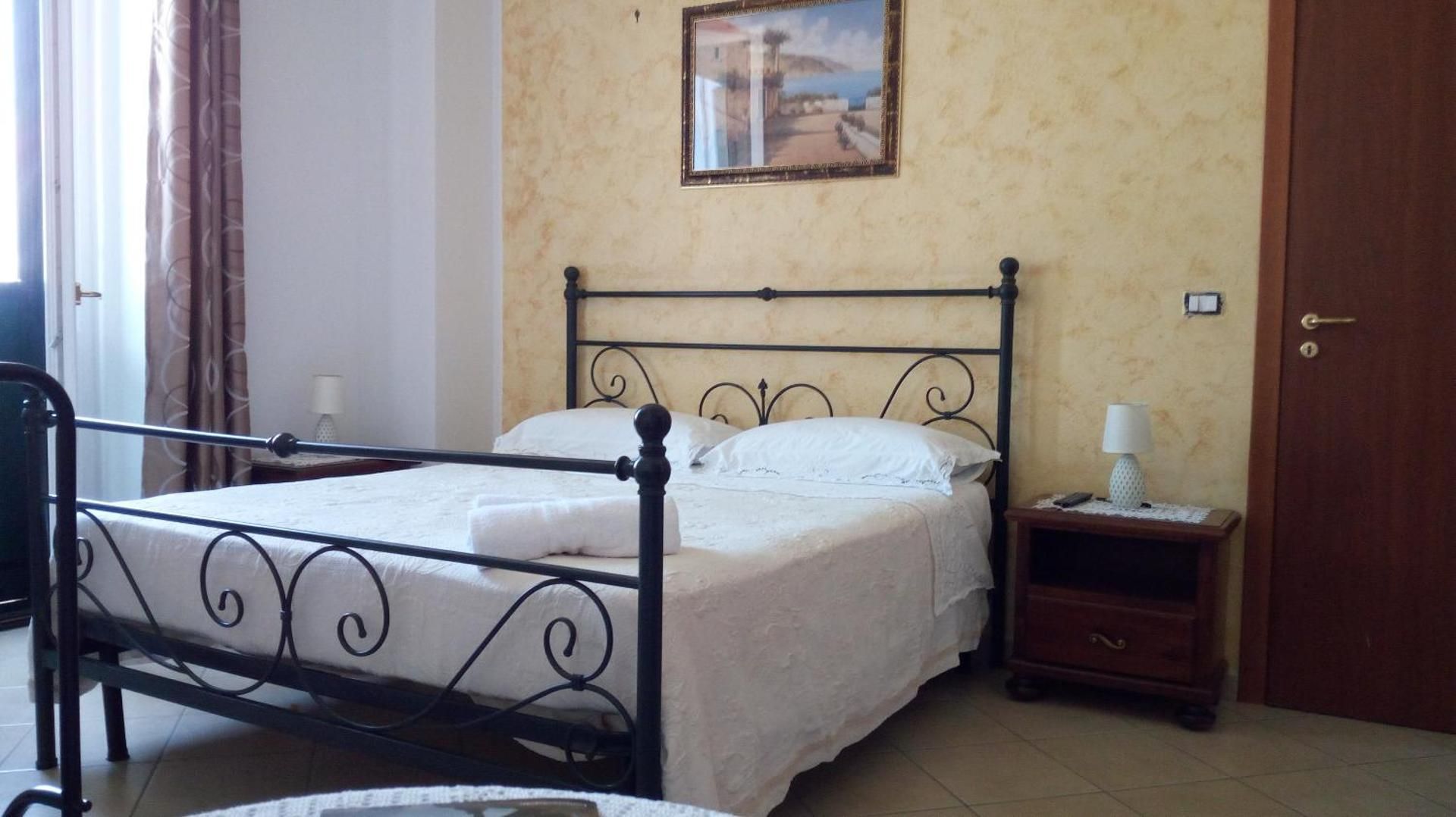 Triple Room with Private Bathroom