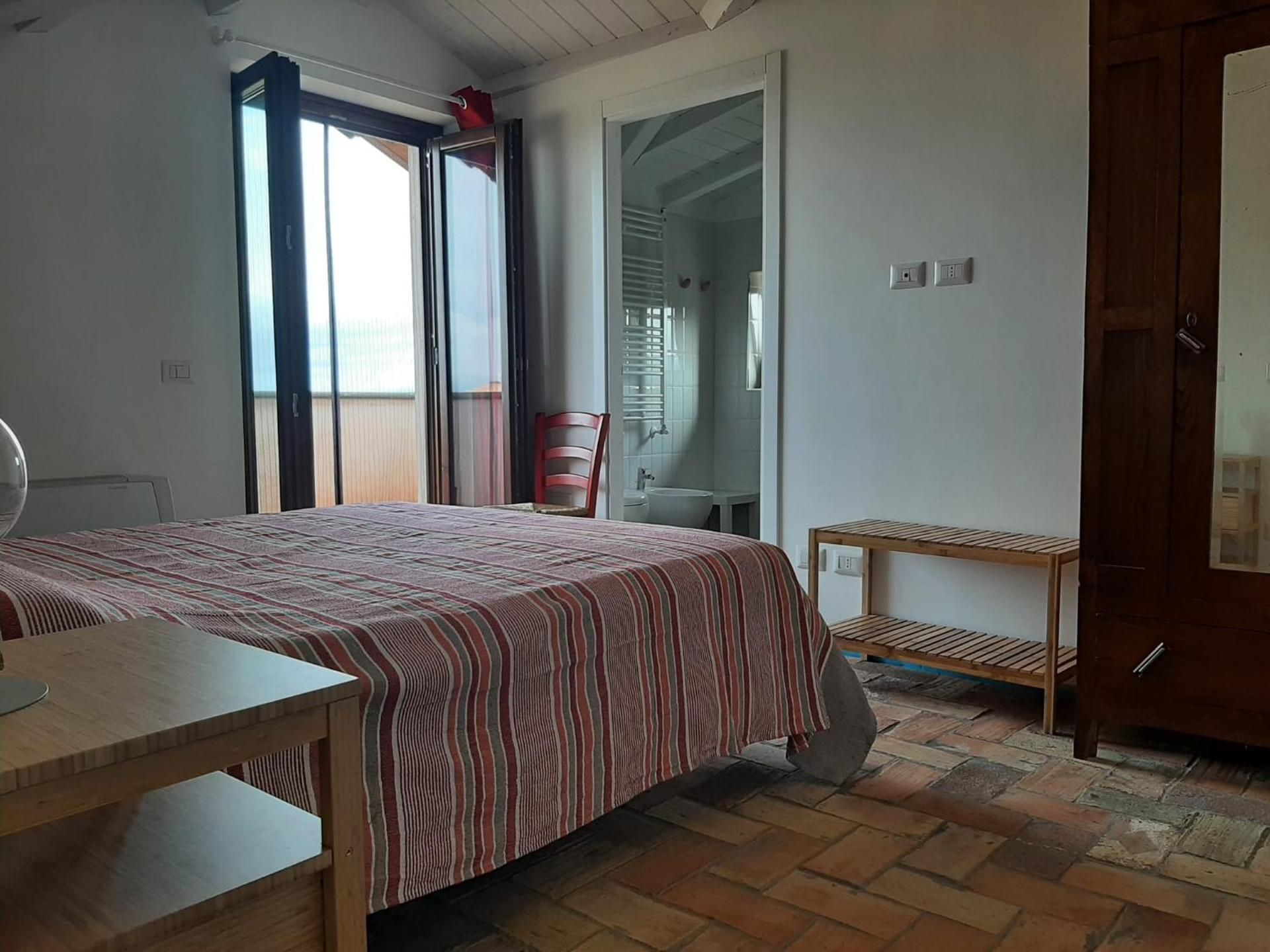 Queen Room with Balcony
