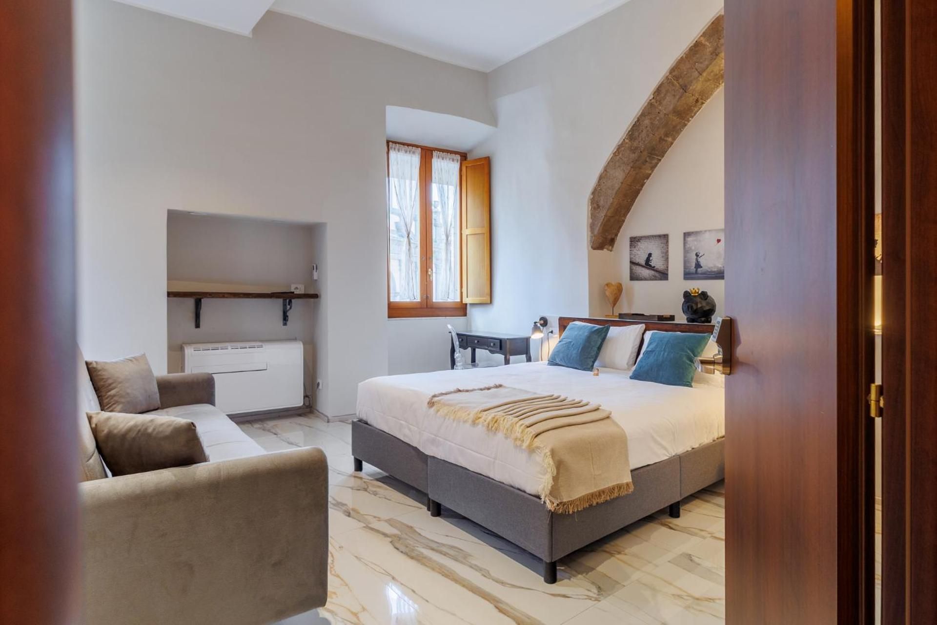 Triple Room with Private Bathroom