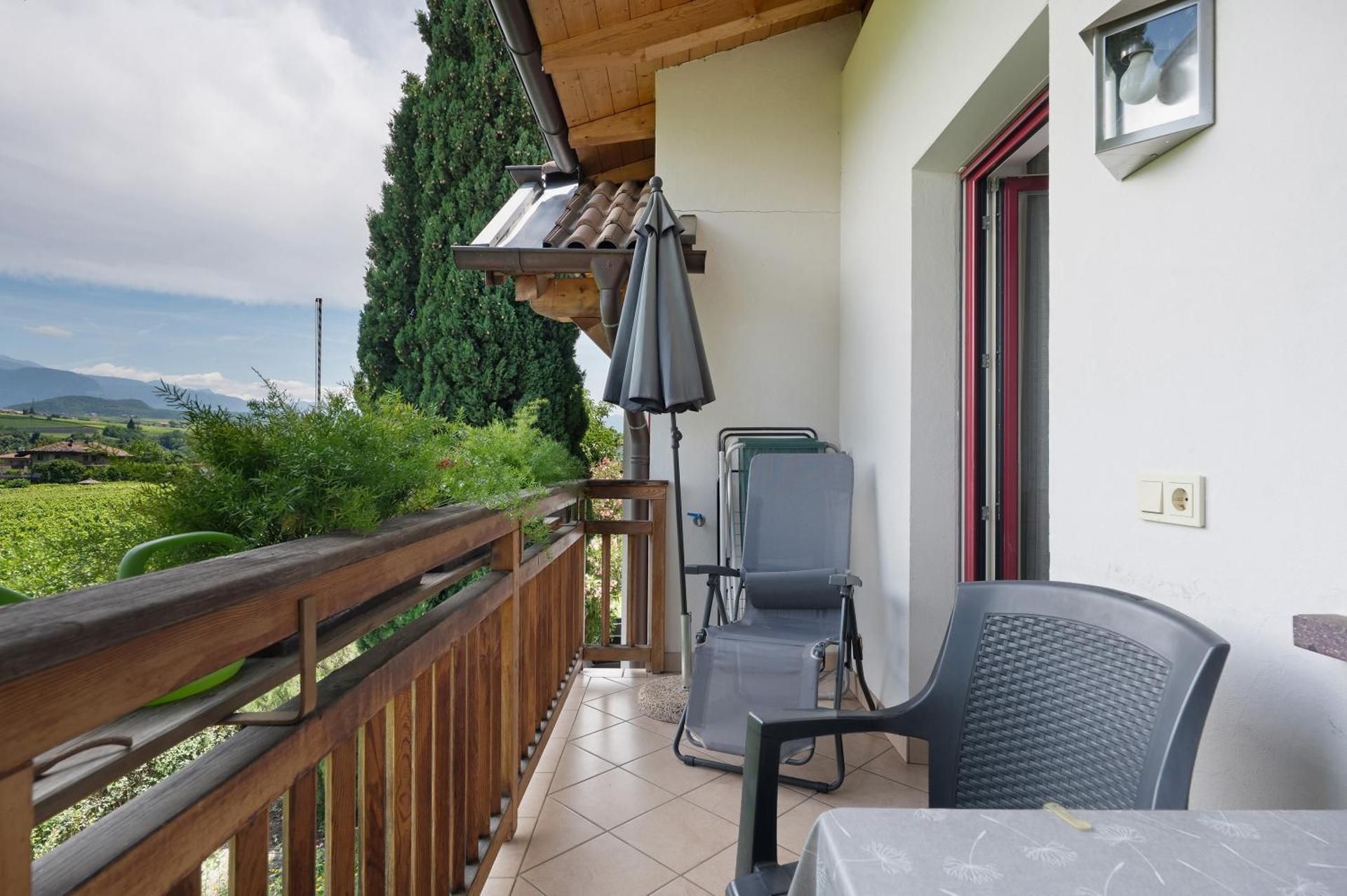 Superior One-Bedroom Apartment with Balcony