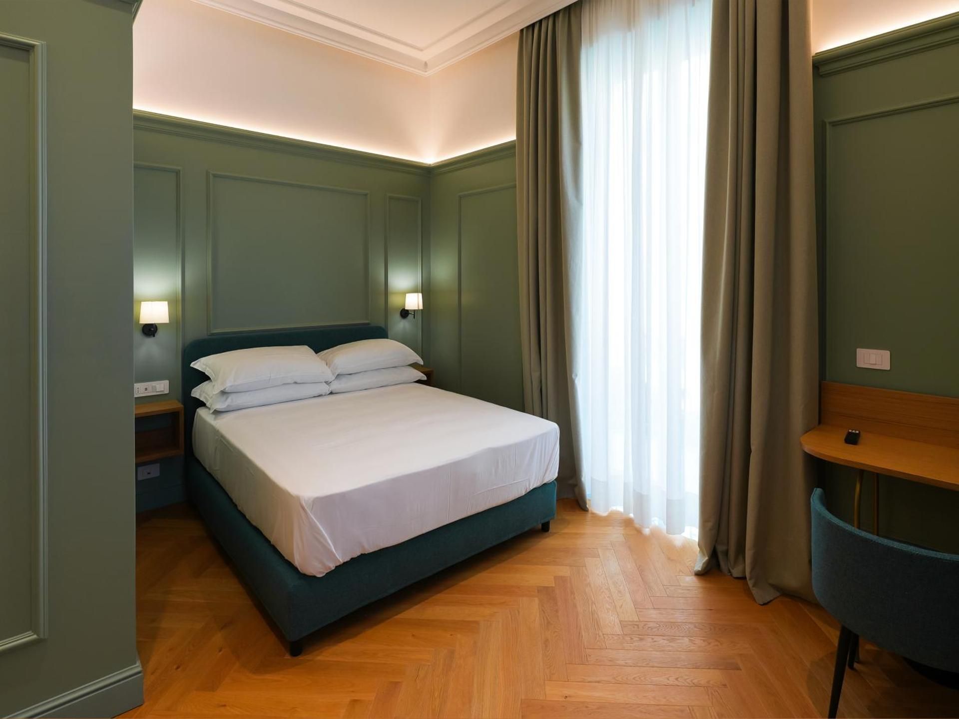 Deluxe Double Room with Balcony