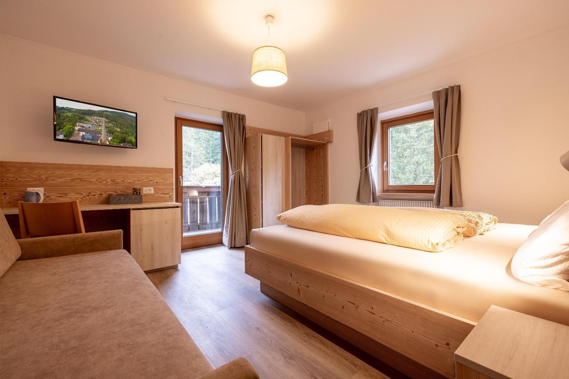Double Room with Mountain View