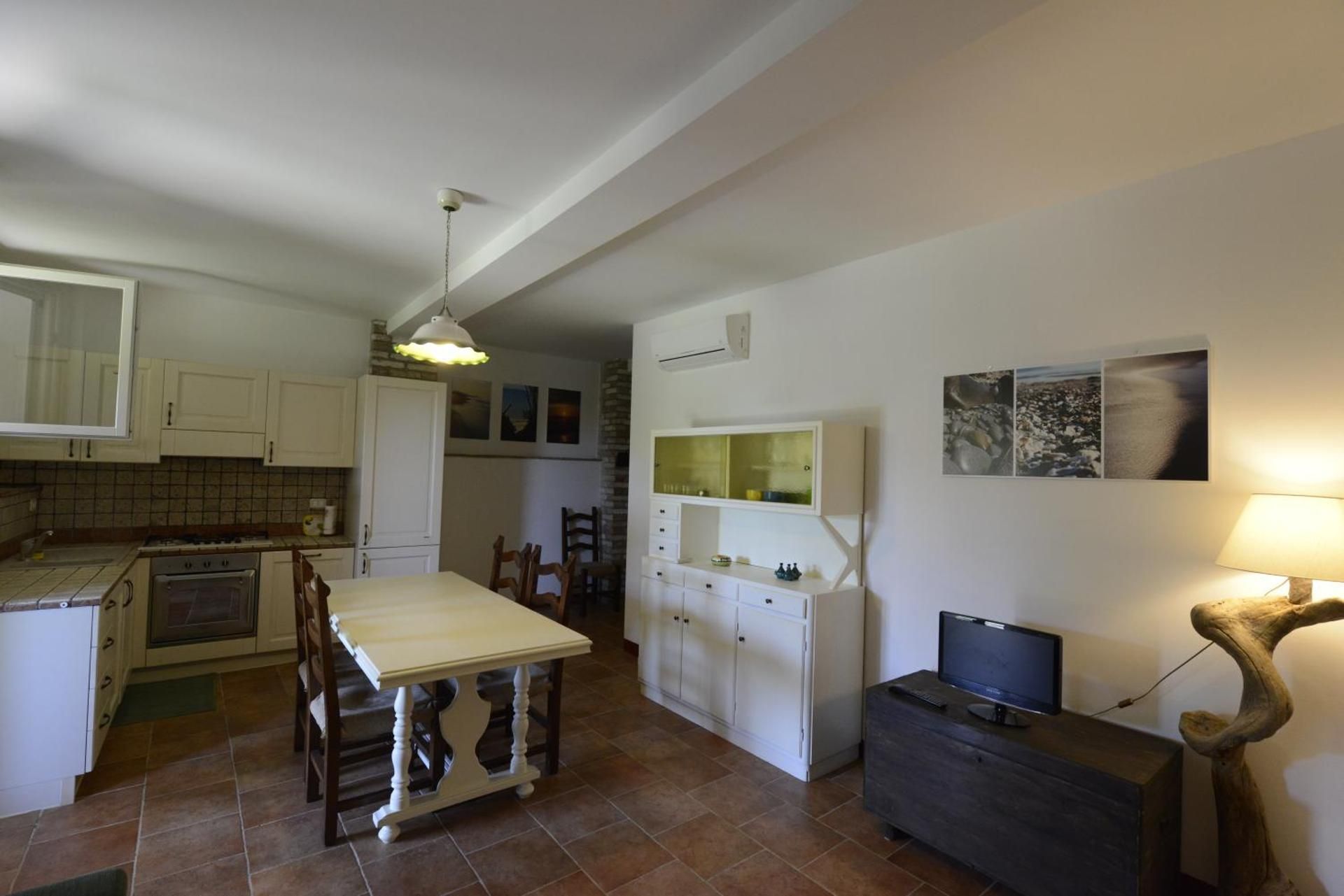 Deluxe One-Bedroom Apartment with Garden View