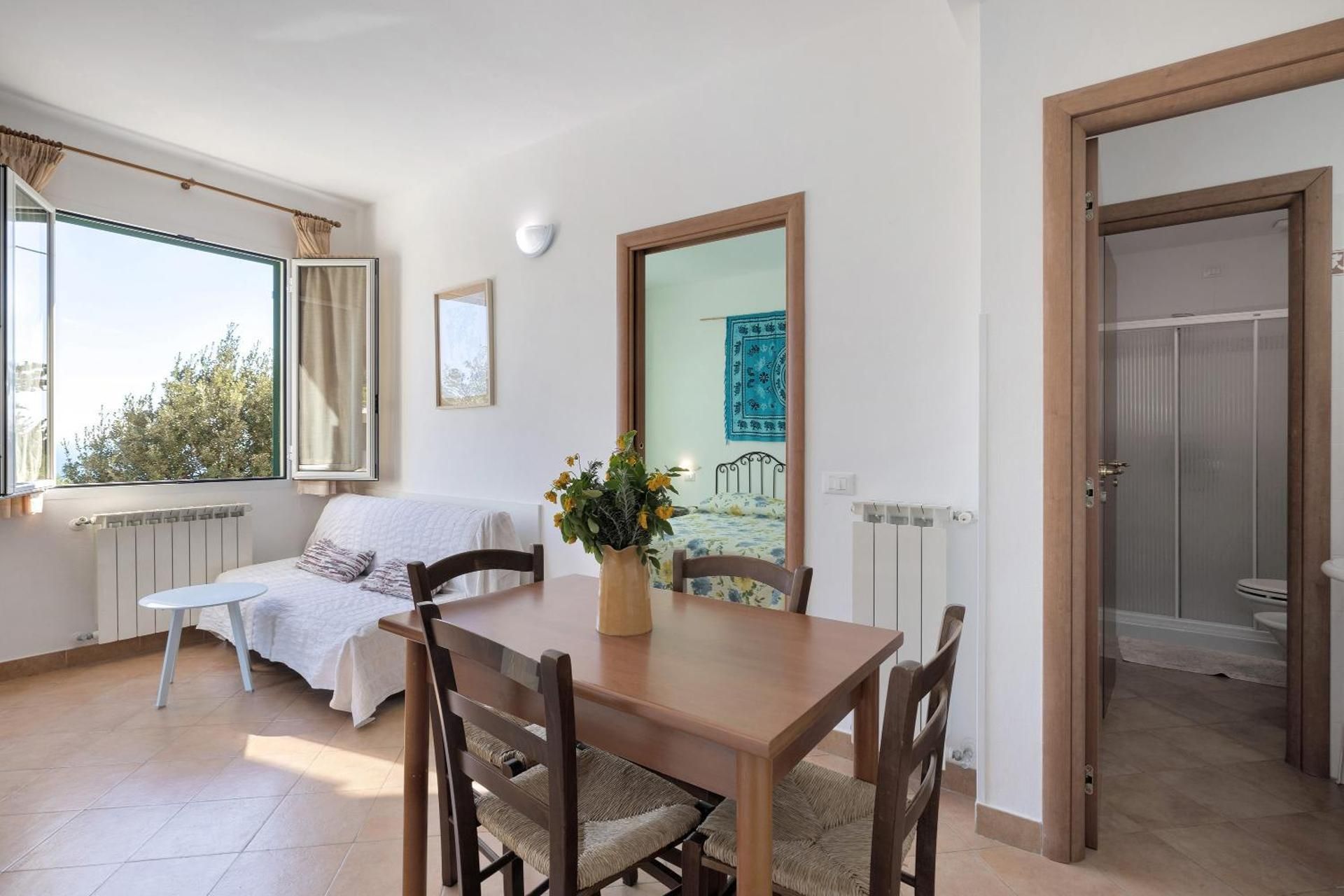 Superior One-Bedroom Apartment