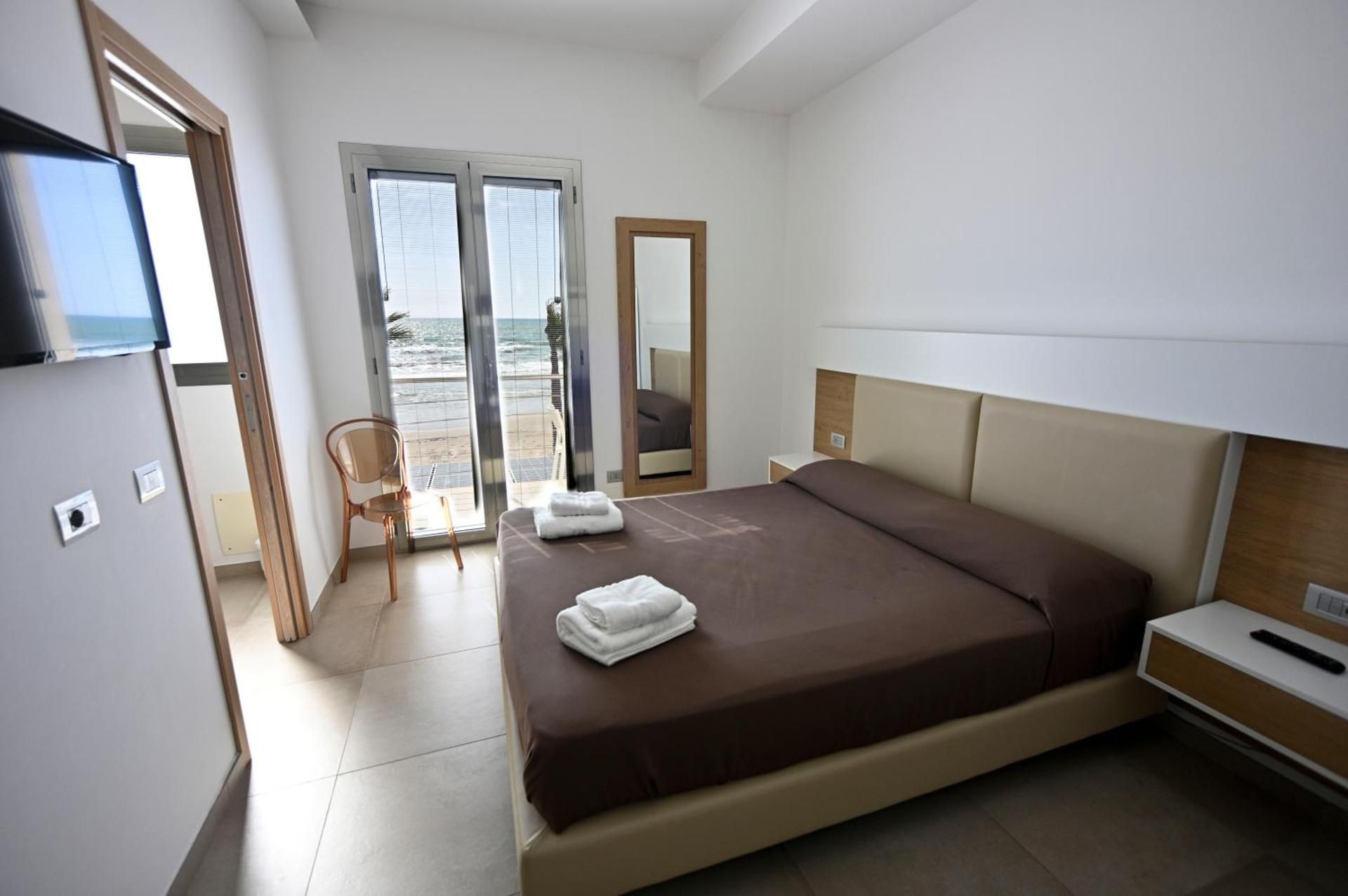 Large Double Room