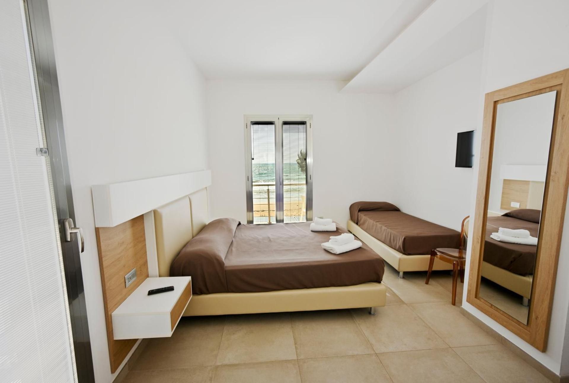 Comfort Triple Room