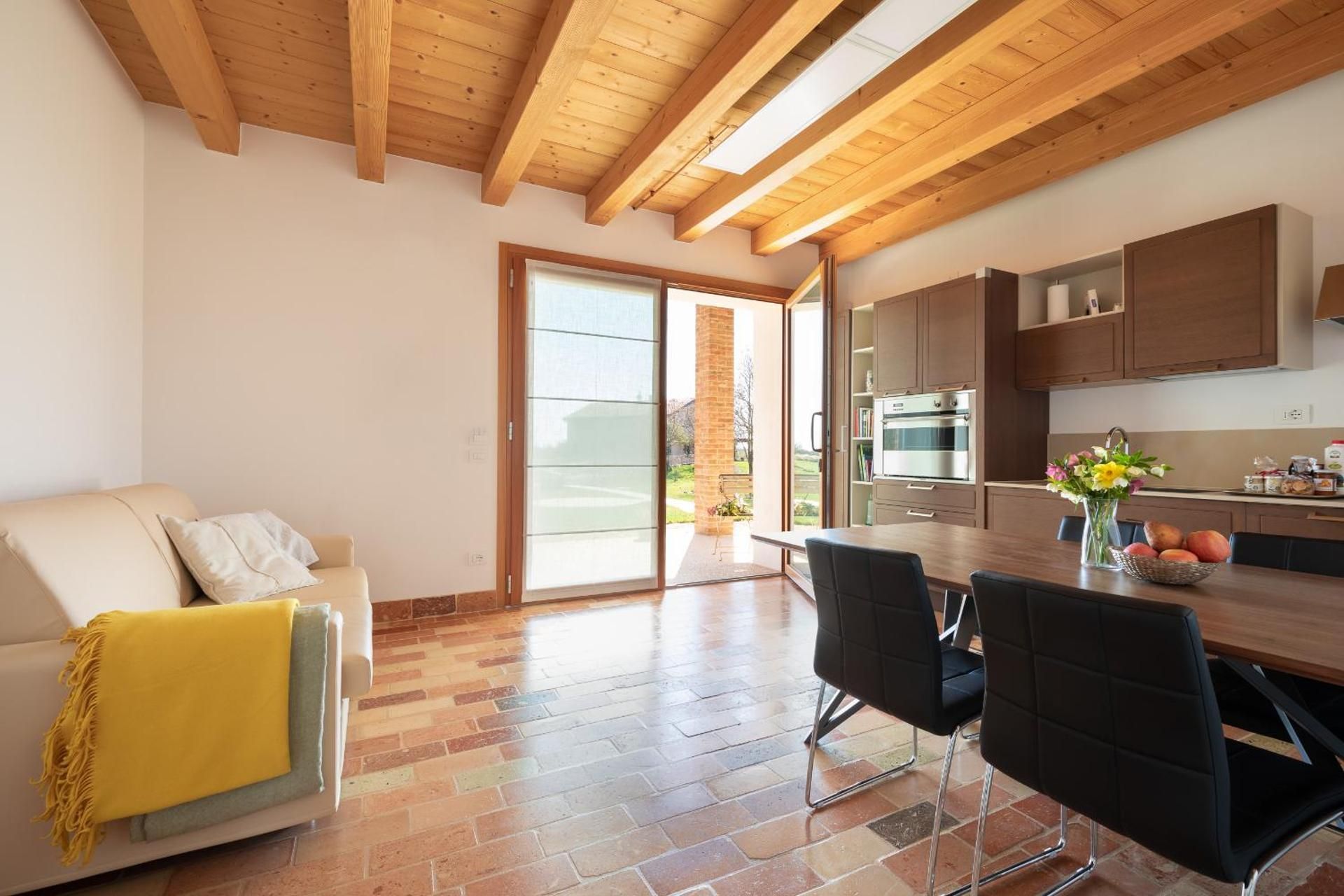 Apartment with Garden View