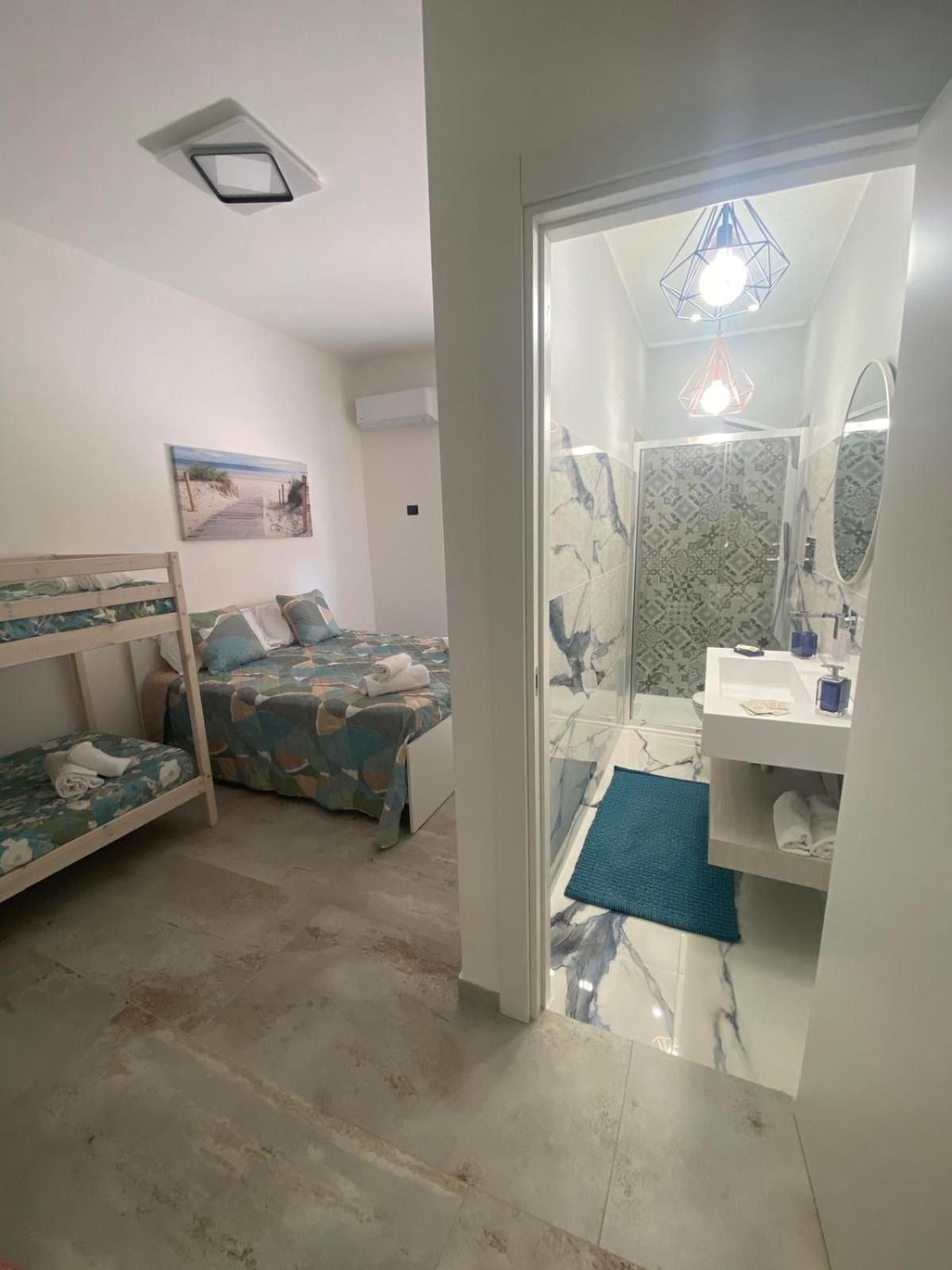 Double or Twin Room with Private Bathroom