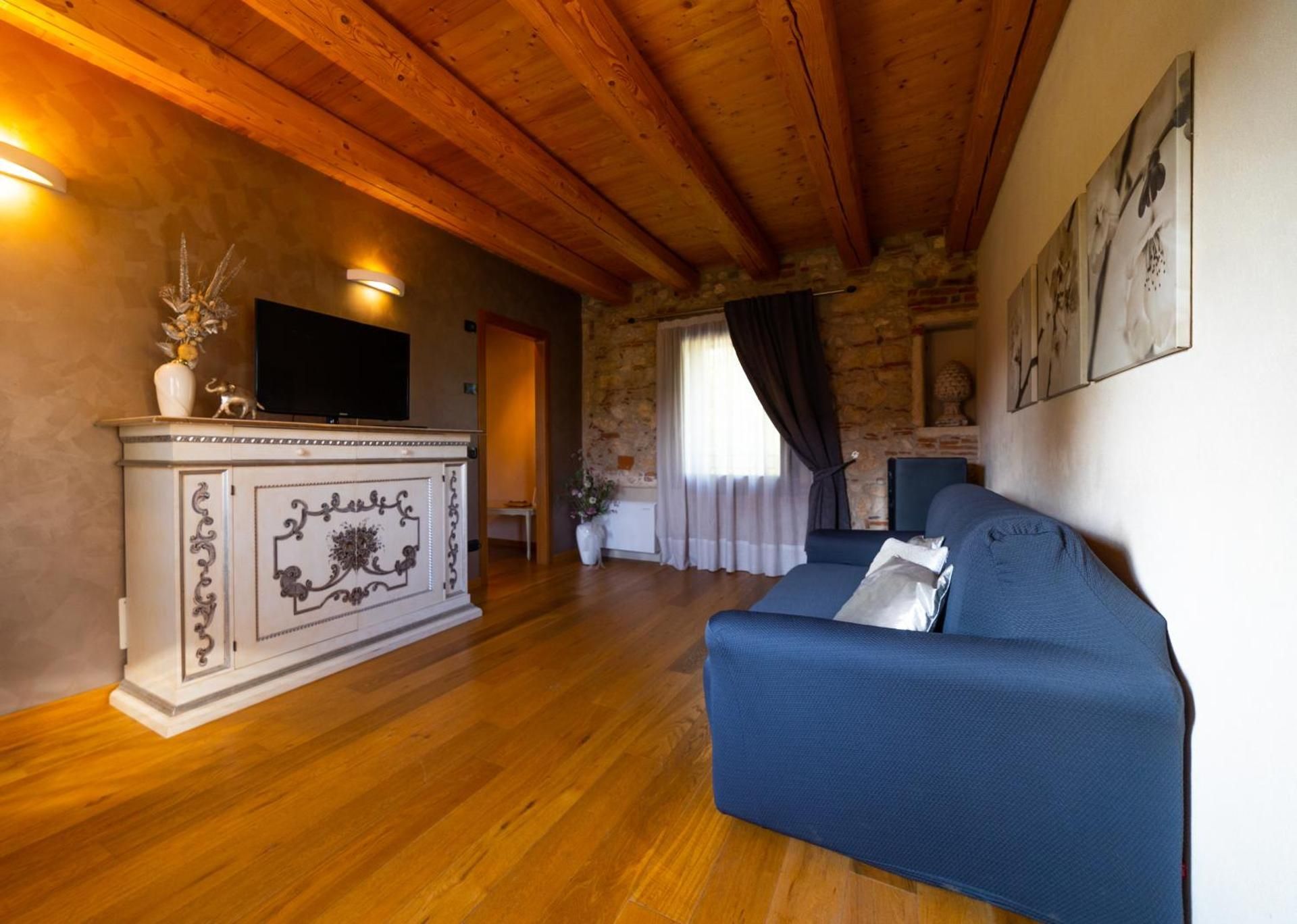 Large Double Room