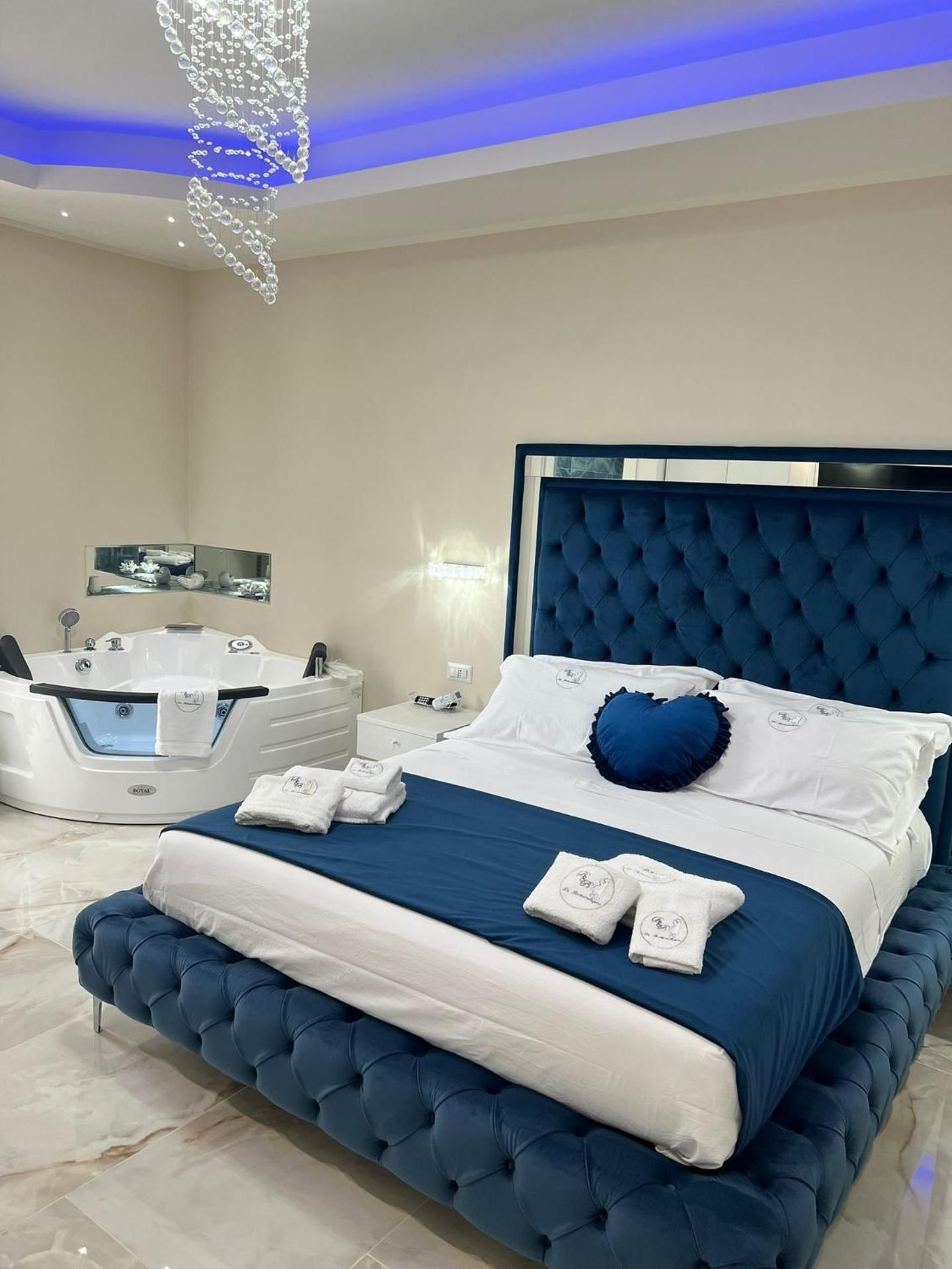 King Room with Spa Bath