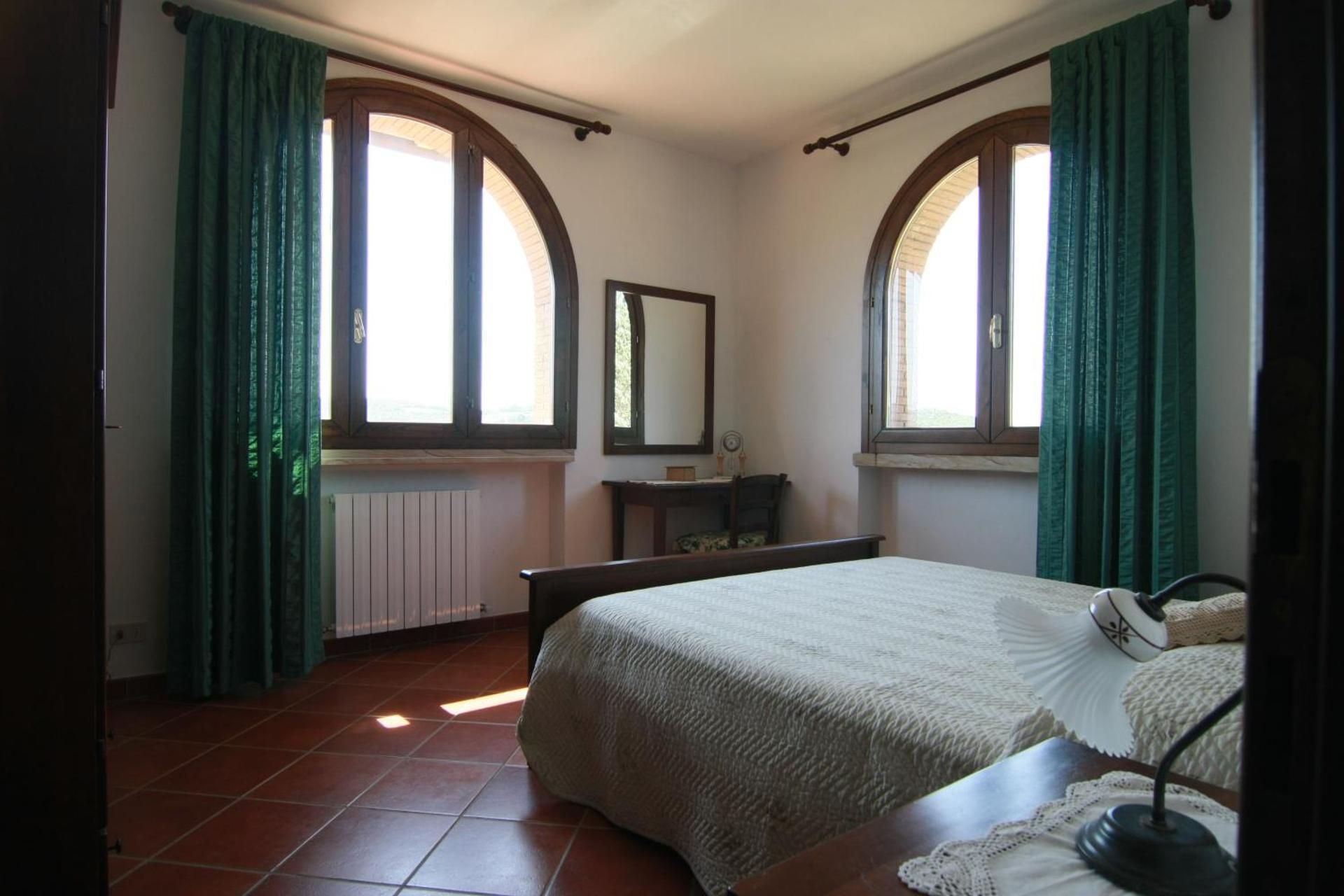 Deluxe Room (2 Adults + 1 Child)