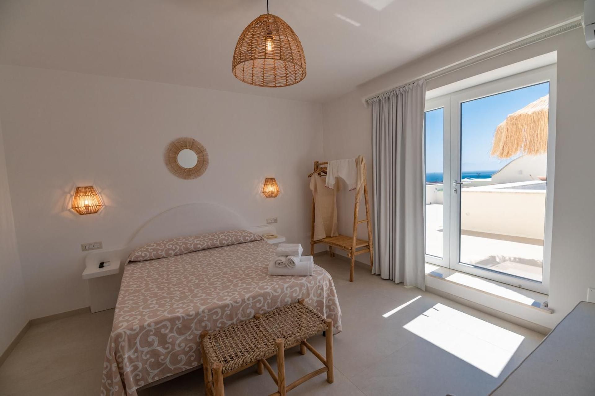 Deluxe Triple Room with Sea View